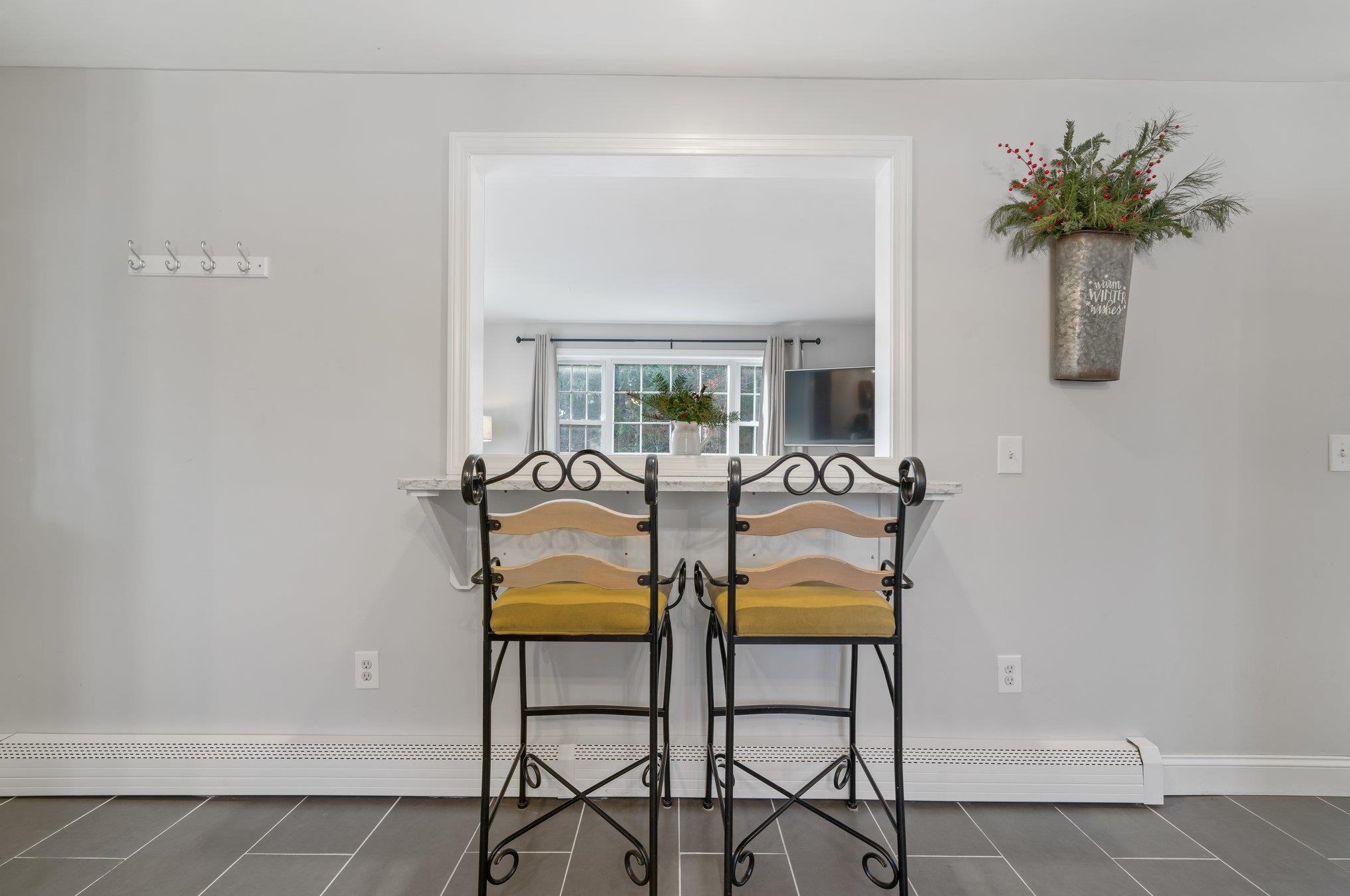 461 Varney St, Manchester NH  03102-4109 exterior