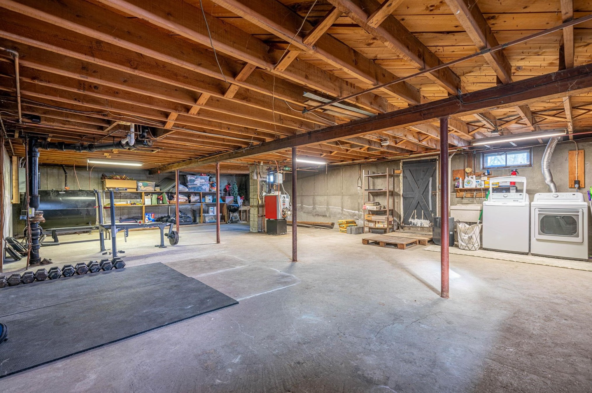 461 Varney St, Manchester NH  03102-4109 exterior