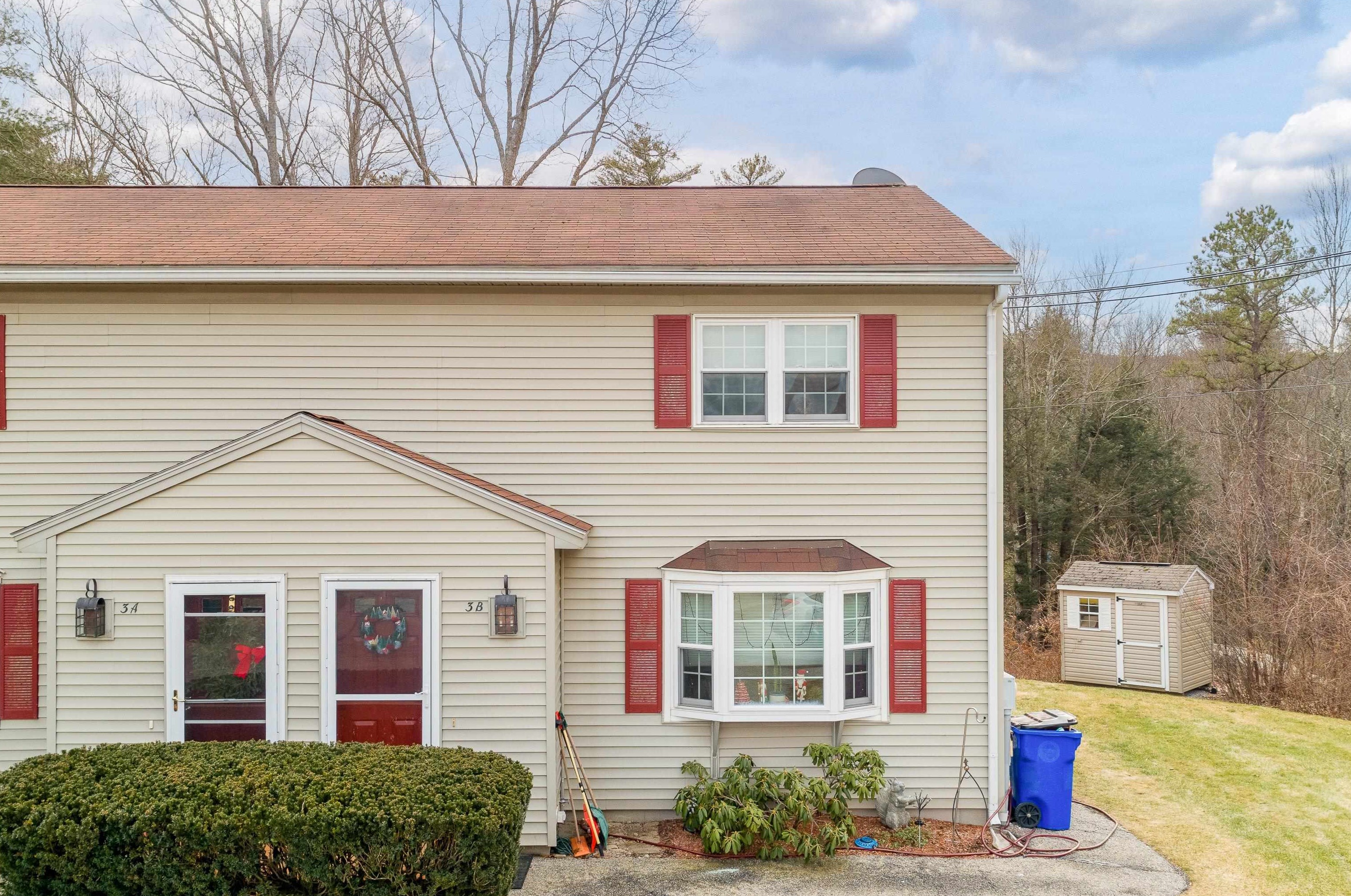 3 Arabian Ct #b, Goffstown, NH 03045