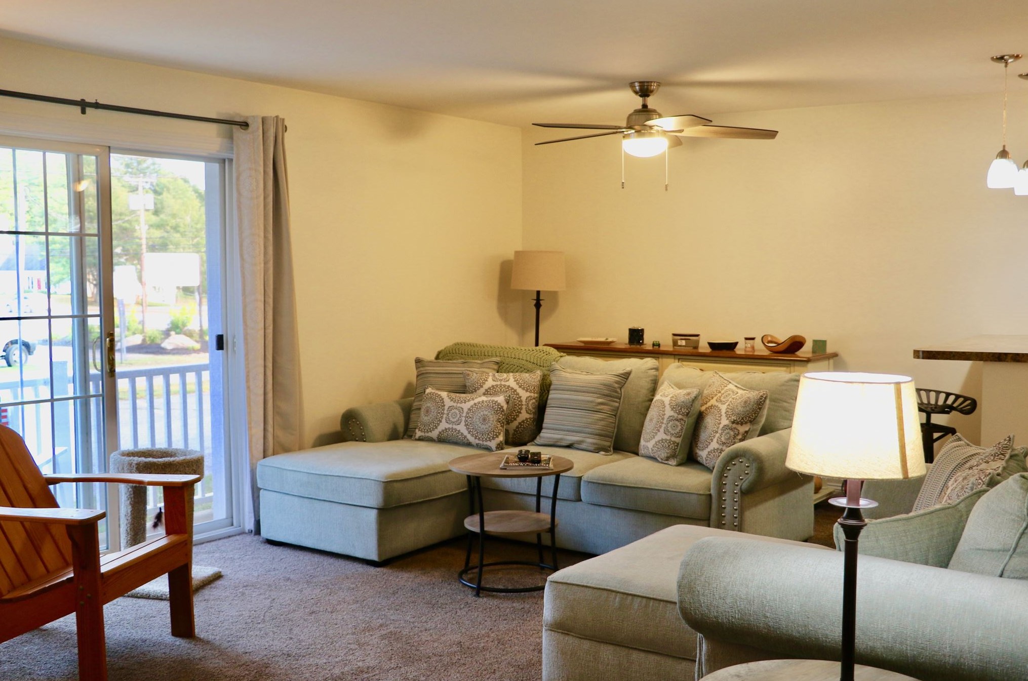 4 Deer St #5, Tilton, NH 03276