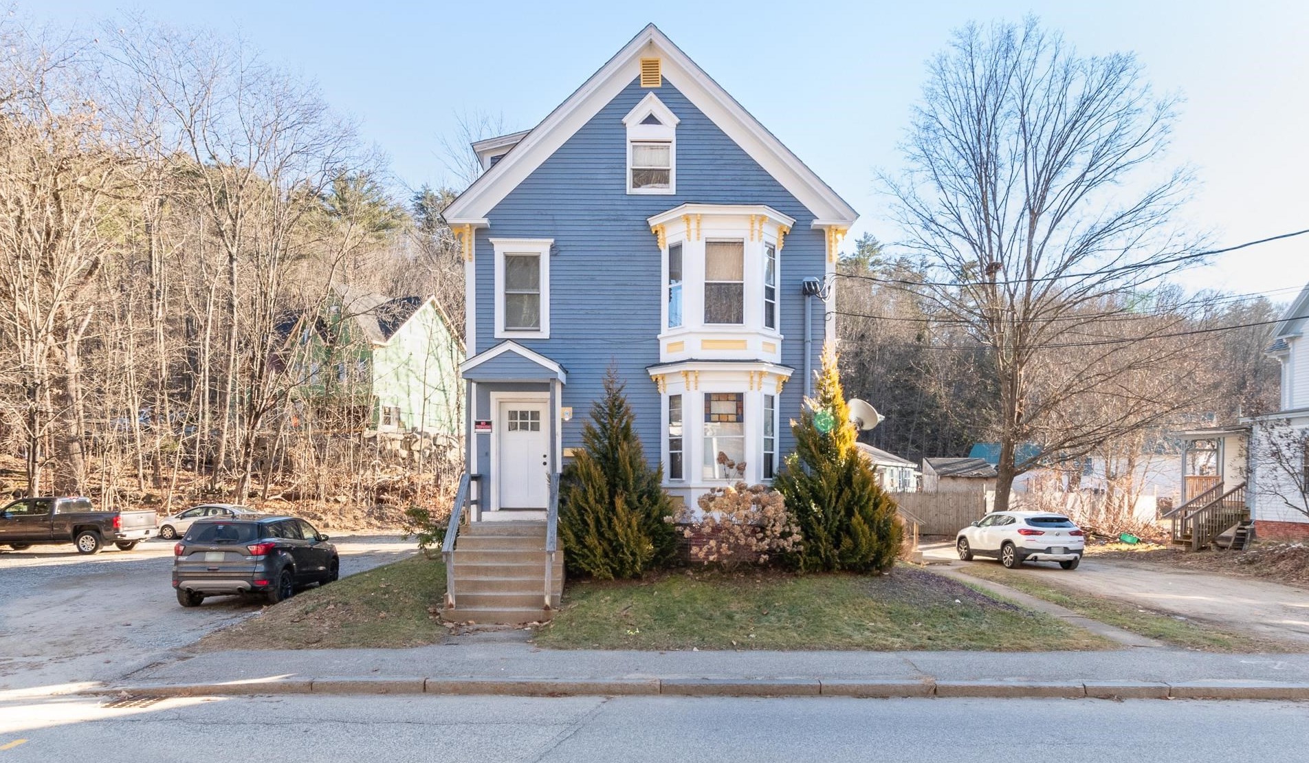 144 Valley St, Laconia, NH 03246