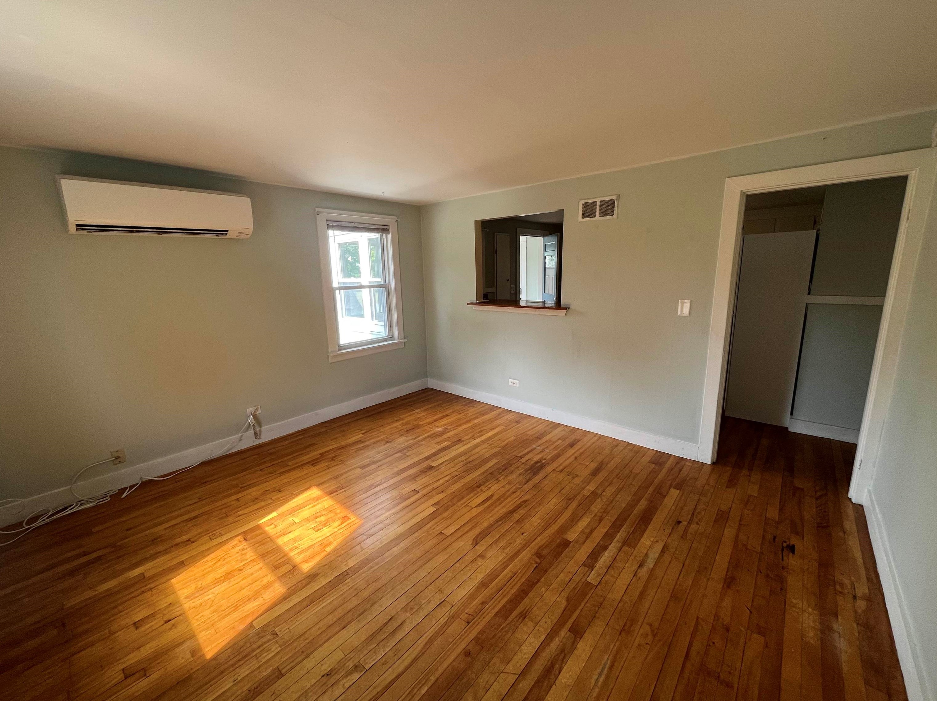 1705 Brown Ave, Manchester NH 03103-6725 exterior