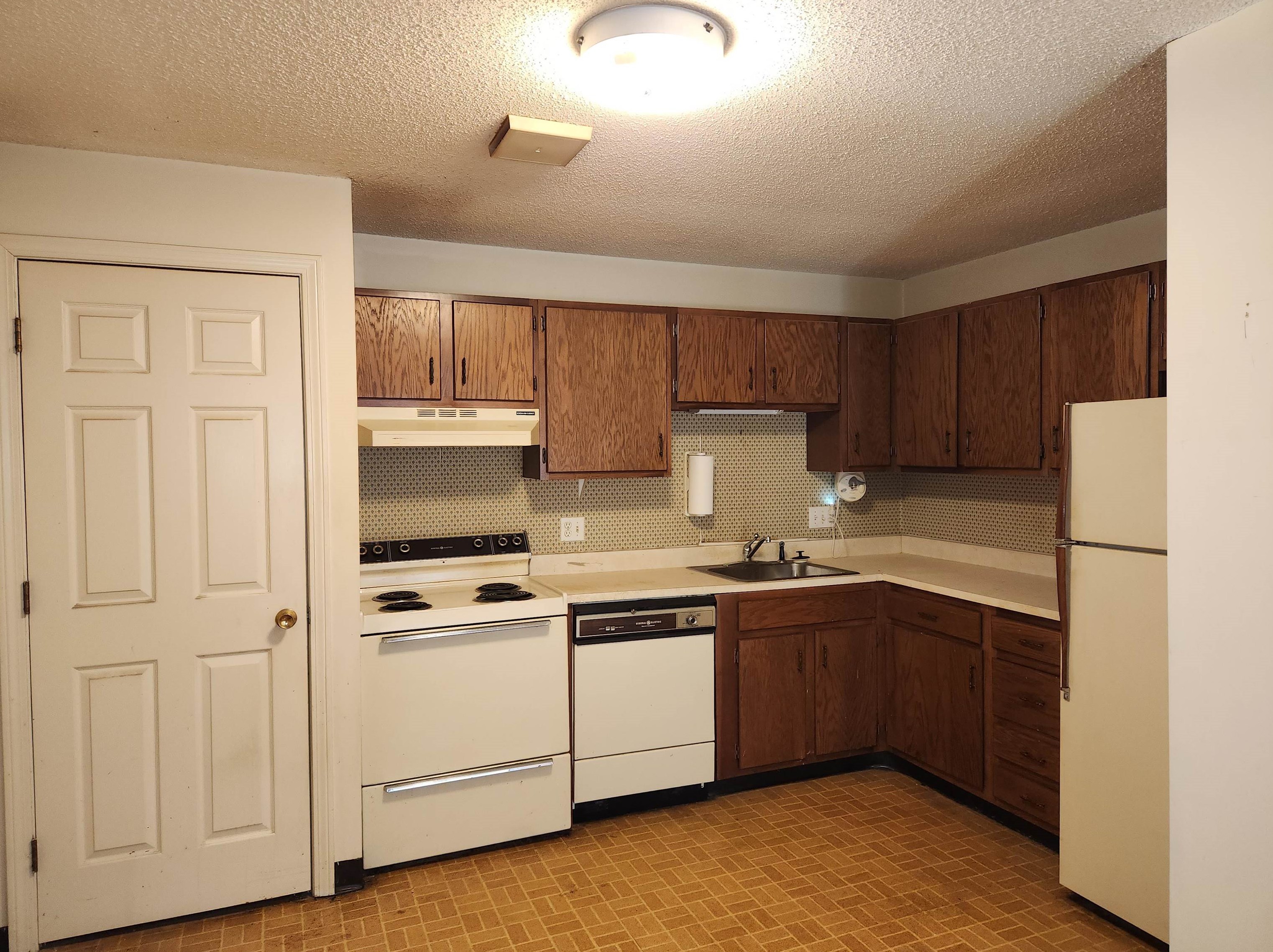 12 Northbrook Dr #1210, Manchester, NH 03102