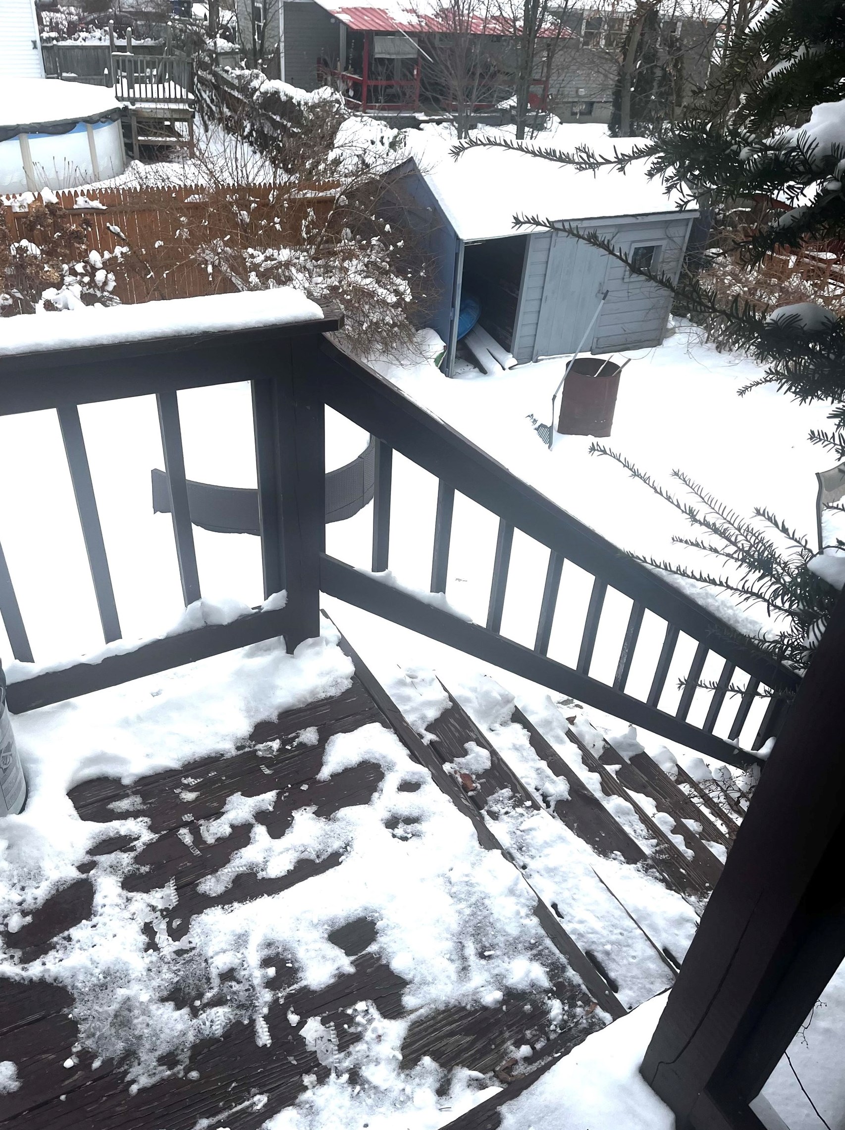 359 Mammoth Rd, Manchester NH  03109-4911 exterior