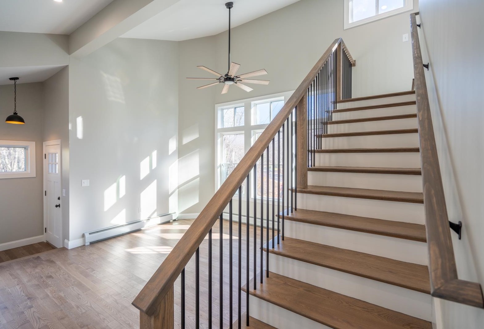 145 4 St, Dover NH 03820-2900 exterior