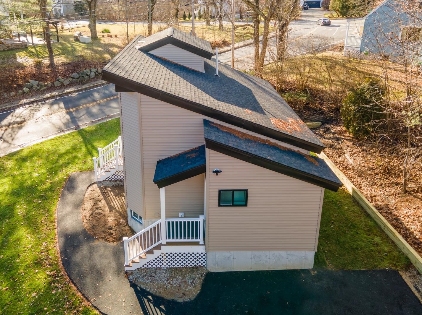 145 4 St, Dover NH 03820-2900 exterior