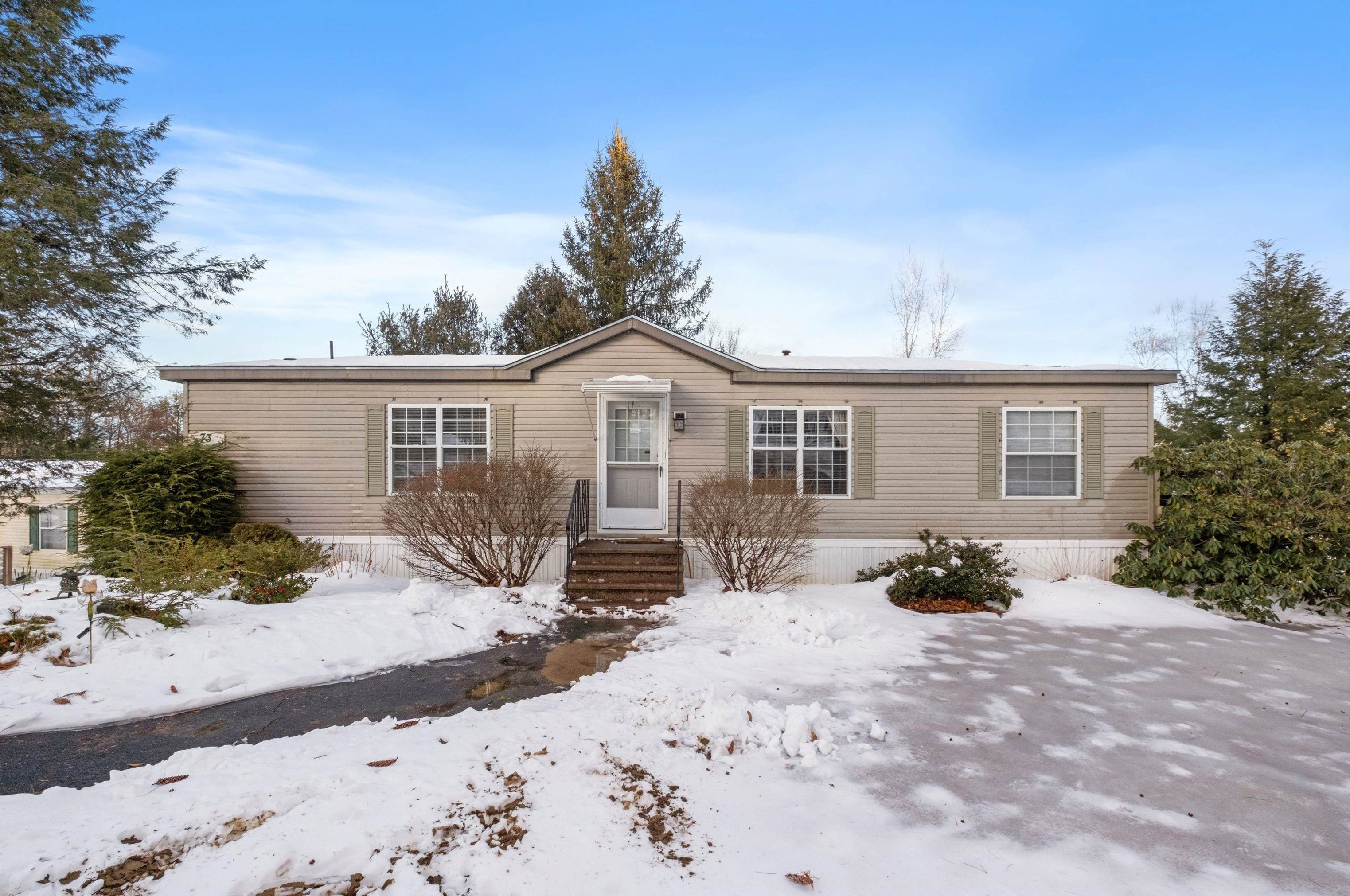 73 Dudley Cir, Laconia, NH 03246