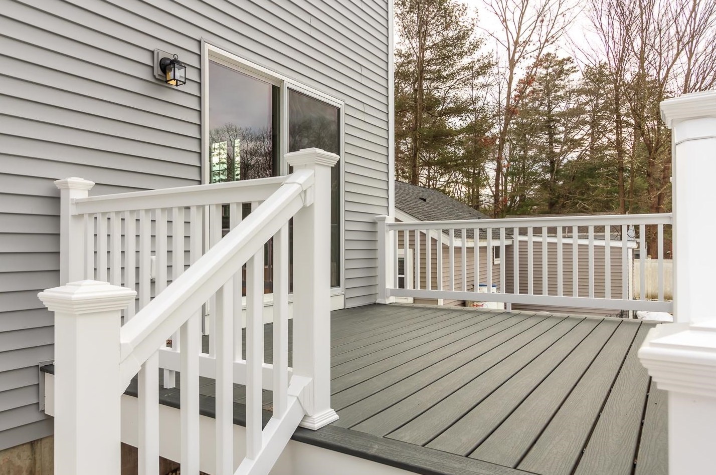 12 King, Salem NH  03079 exterior