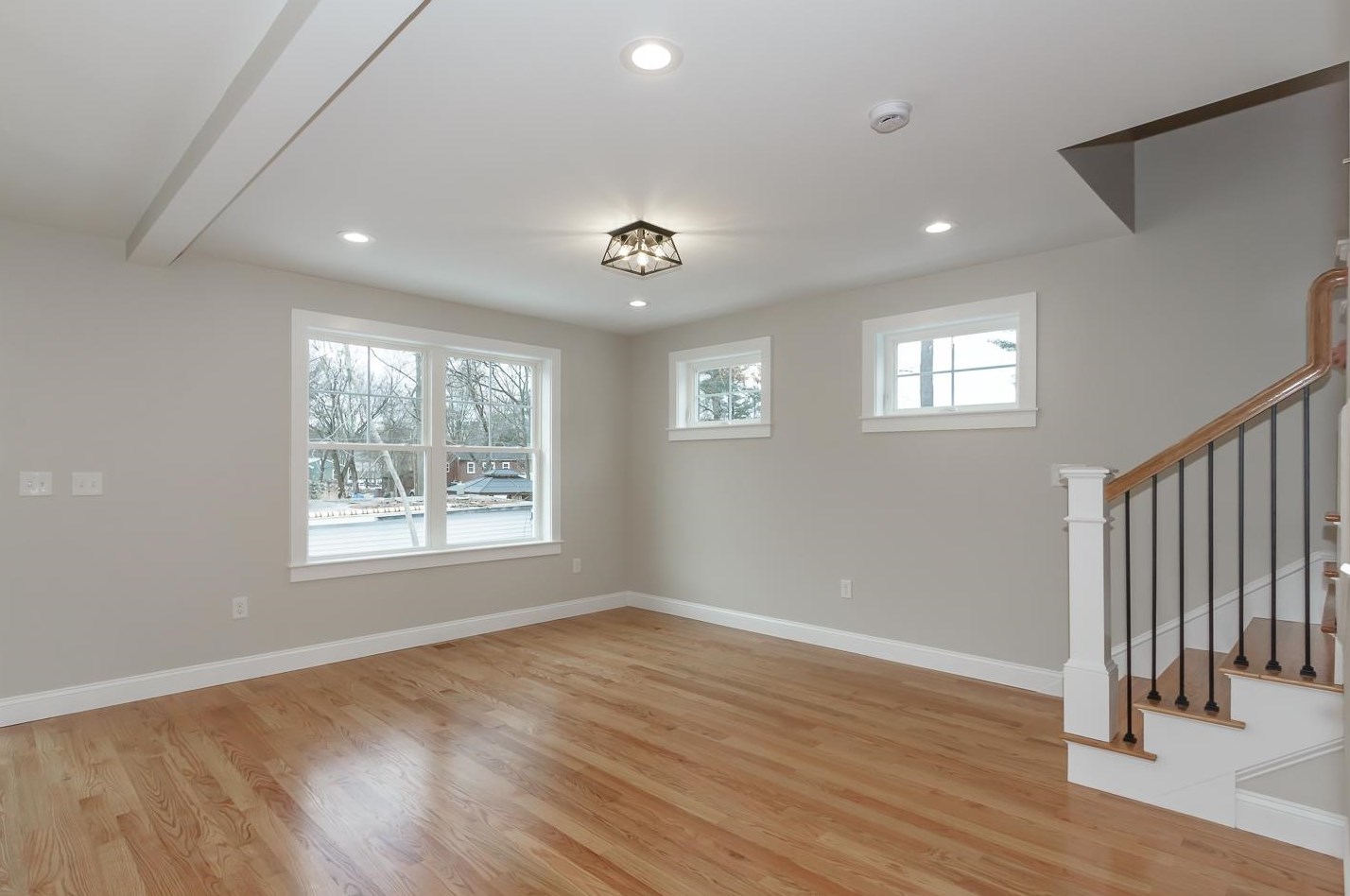 12 King, Salem NH  03079 exterior