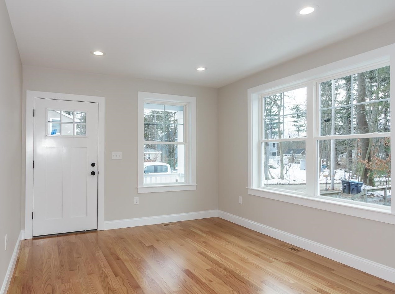 12 King, Salem NH  03079 exterior