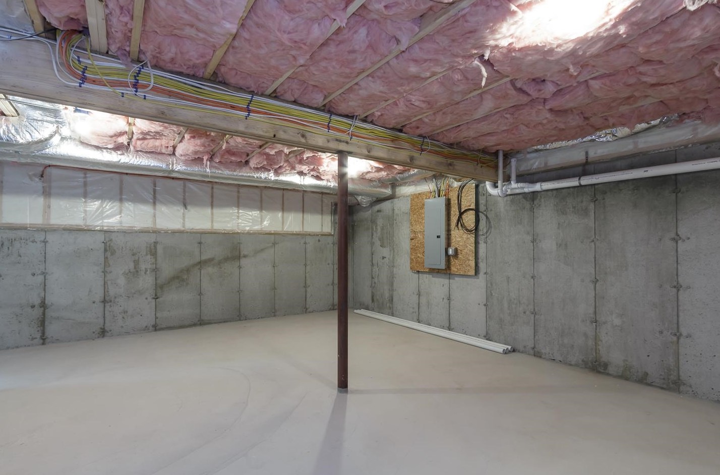 12 King, Salem NH  03079 exterior