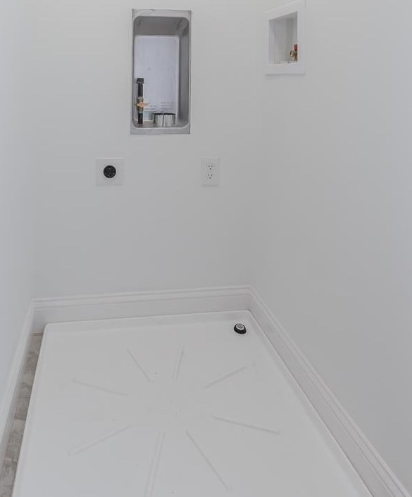 12 King, Salem NH  03079 exterior