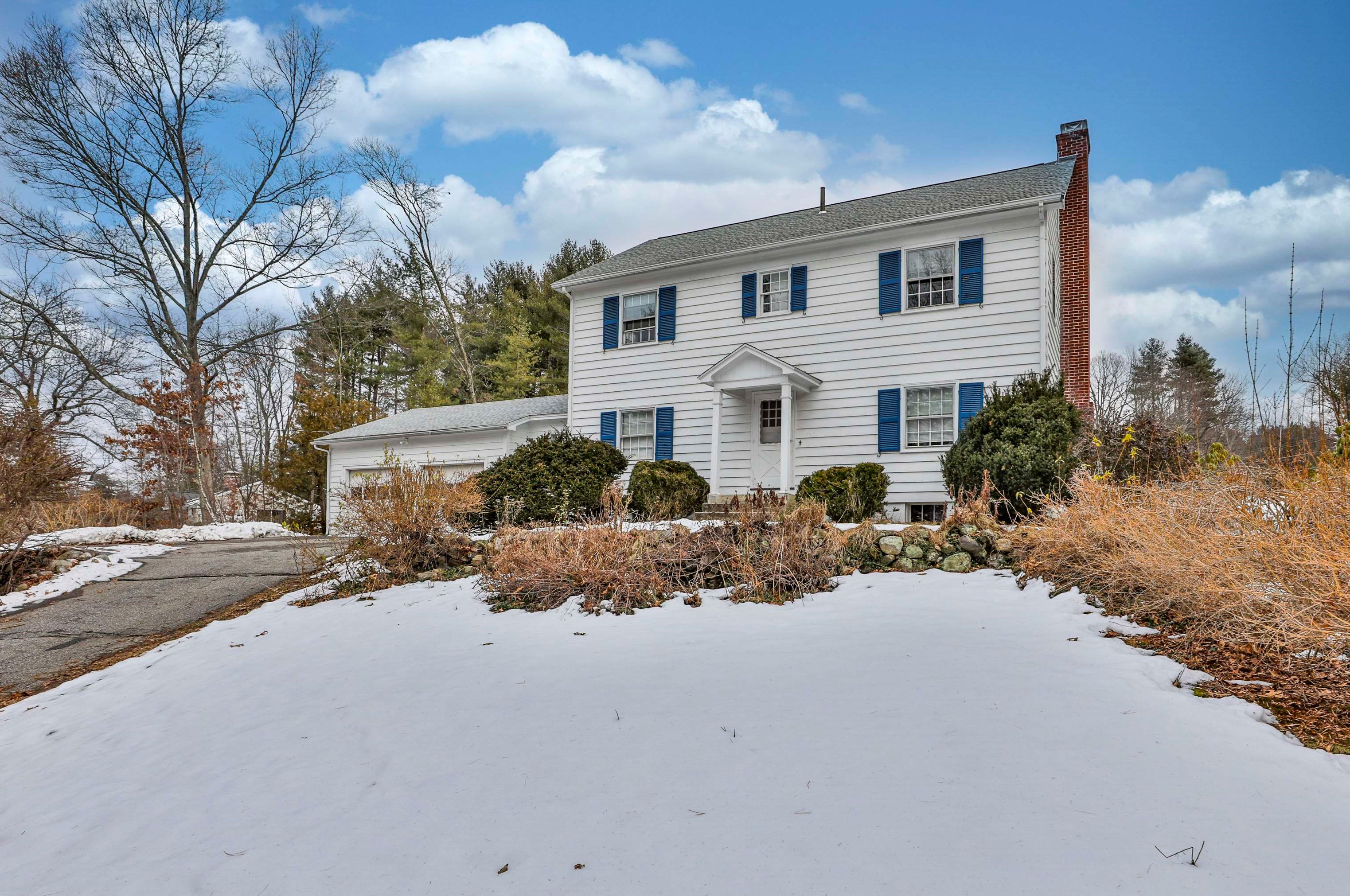 20 Kipling St, Nashua, NH 03062