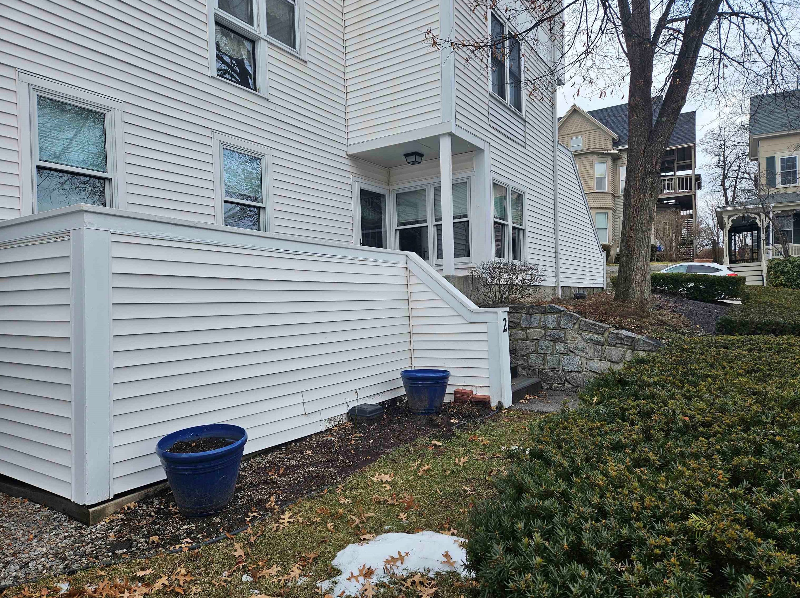 2 Montgomery St, Concord, NH 03301