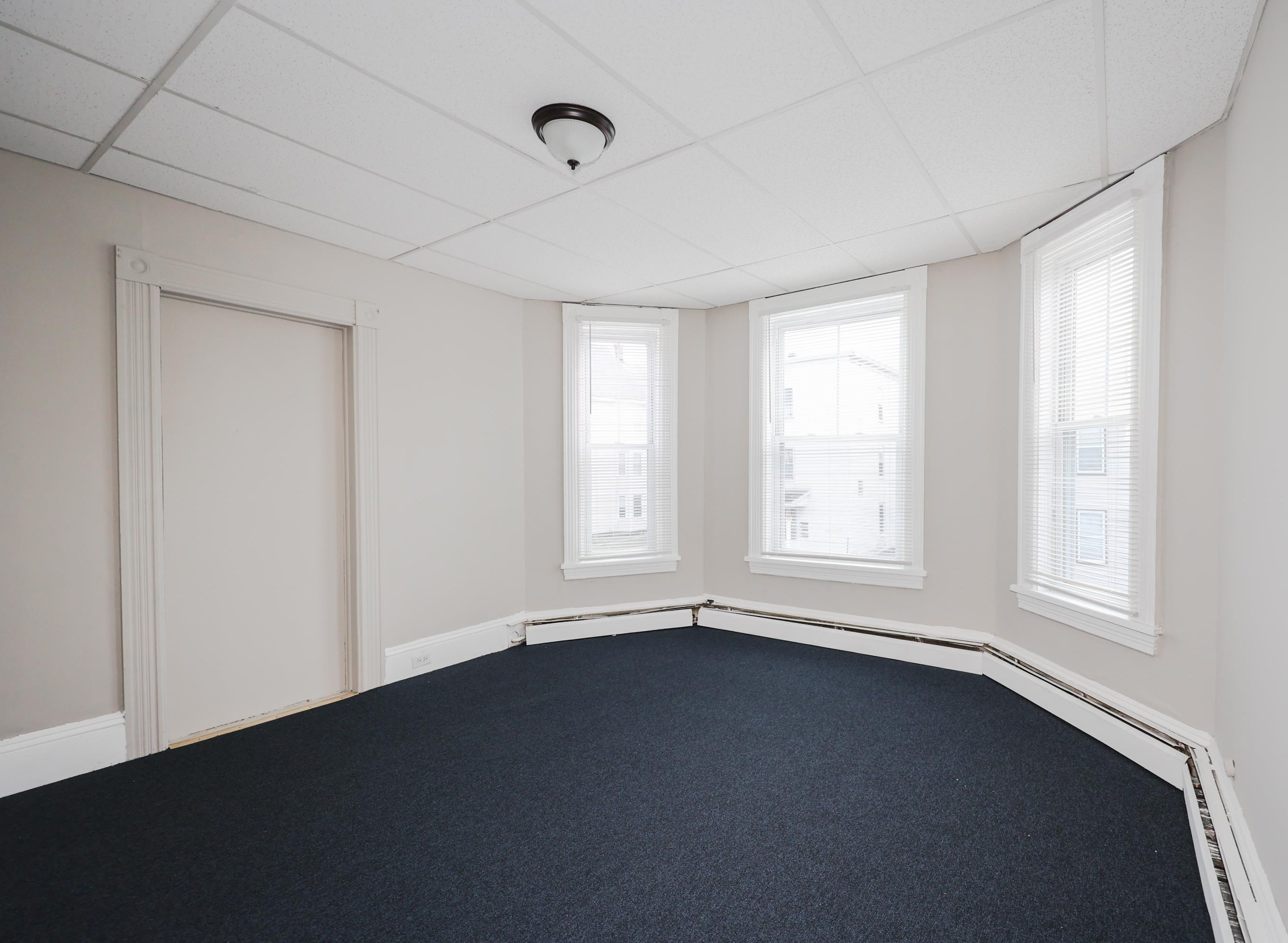 174 Grn St, Manchester NH 03106-2611 exterior