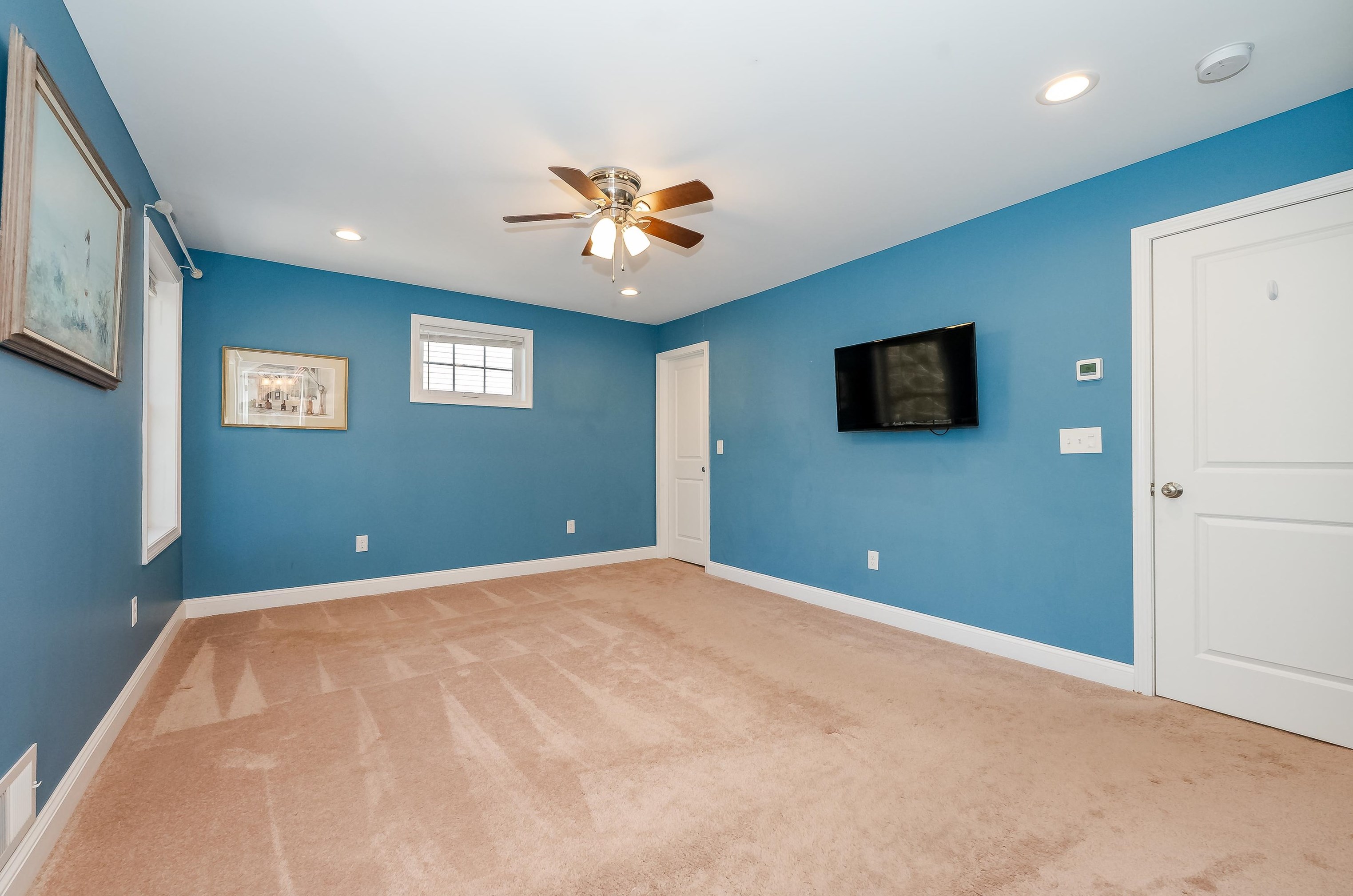 46 Constitution Way, Rochester NH  03867-5252 exterior