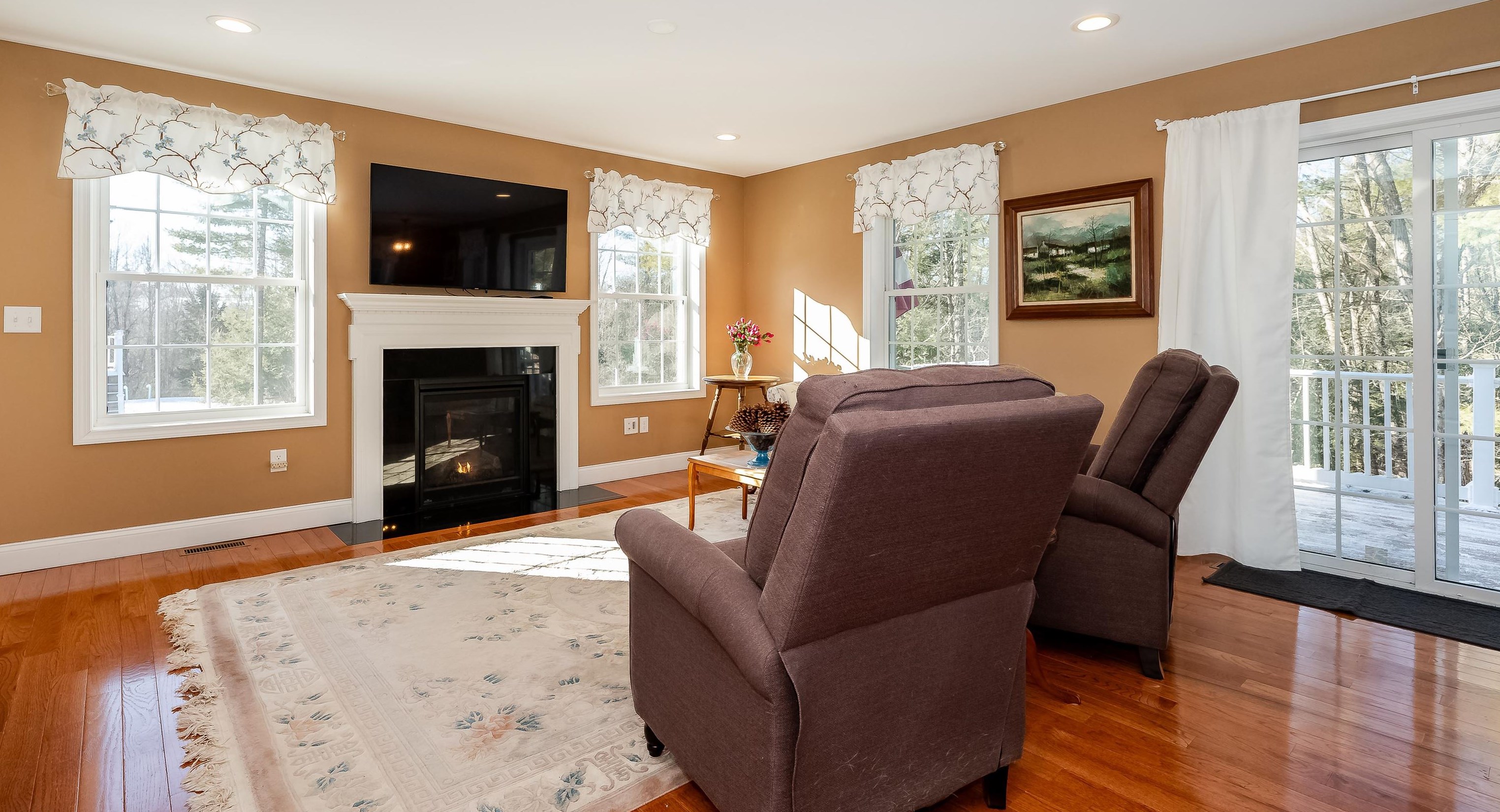 46 Constitution Way, Rochester NH  03867-5252 exterior