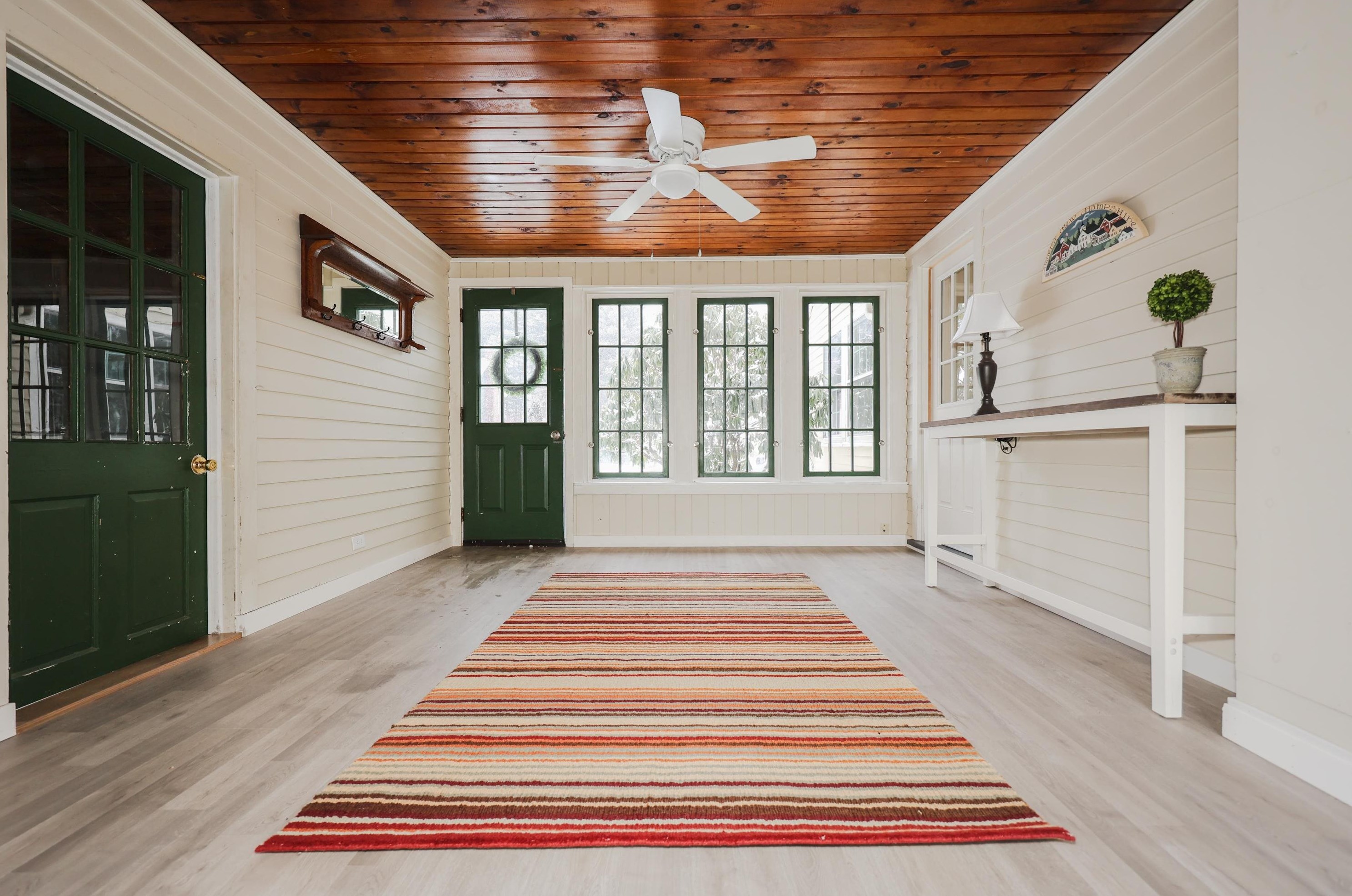 4 Sunset Rd, Amherst, NH 03031