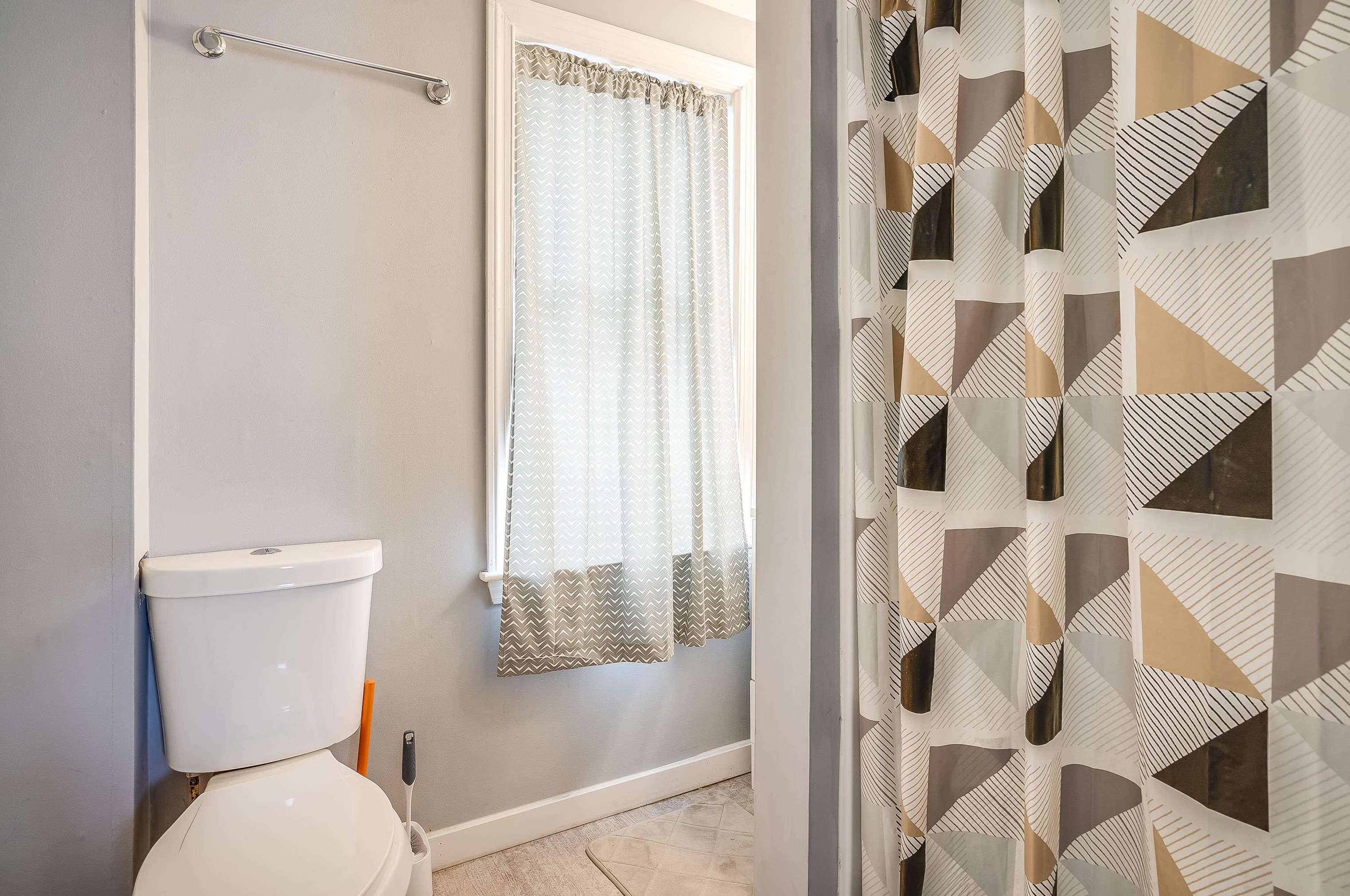 7 Concord Hill Rd, Pittsfield NH  03263-3705 exterior