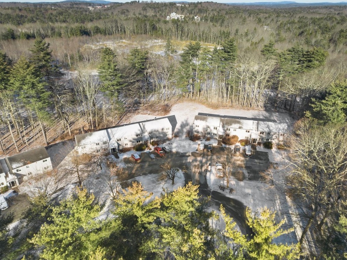 23 Old Stagecoach Rd #20, Epping, NH 03042