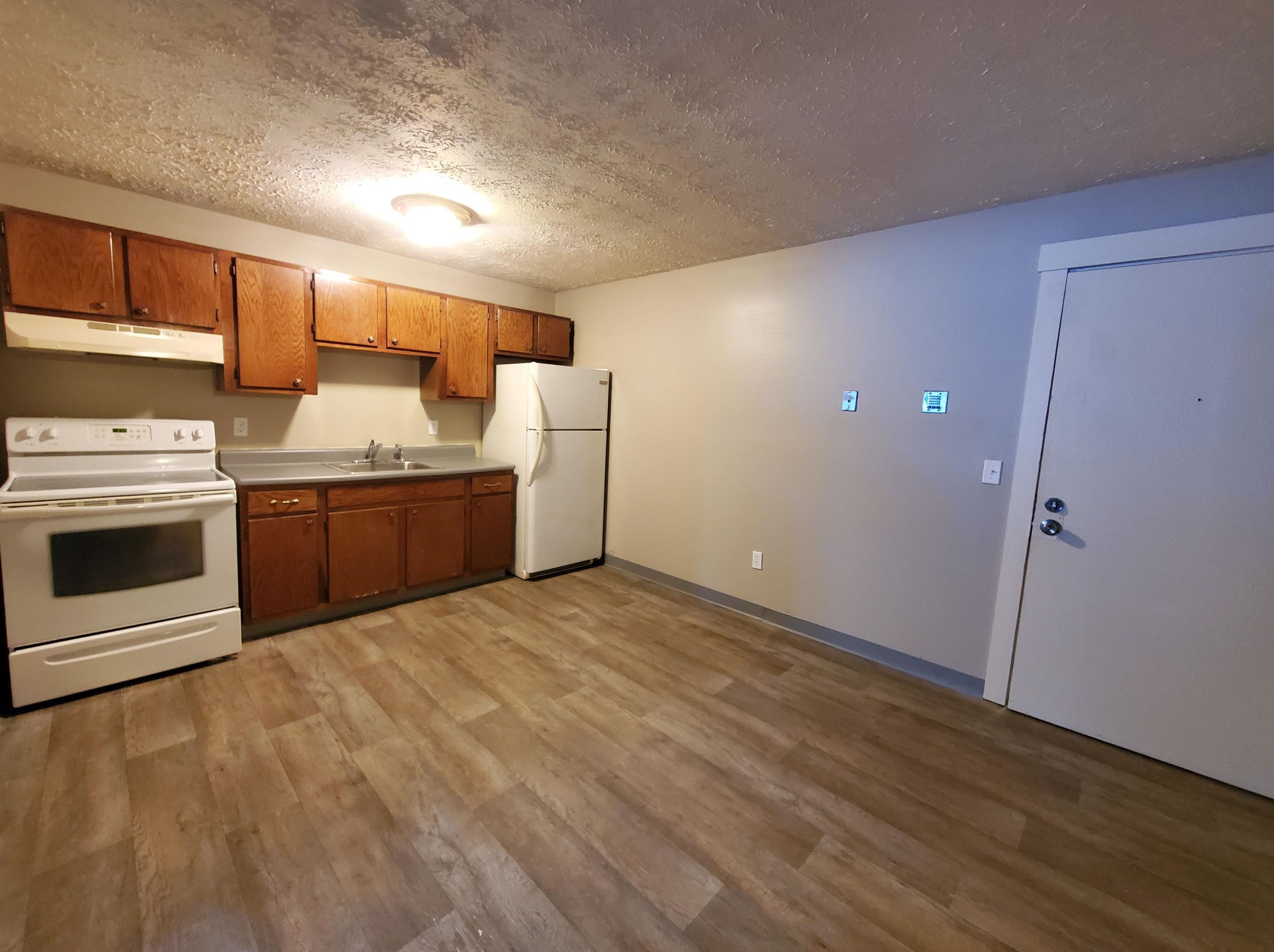 35 Log St #1f, Manchester, NH 03102