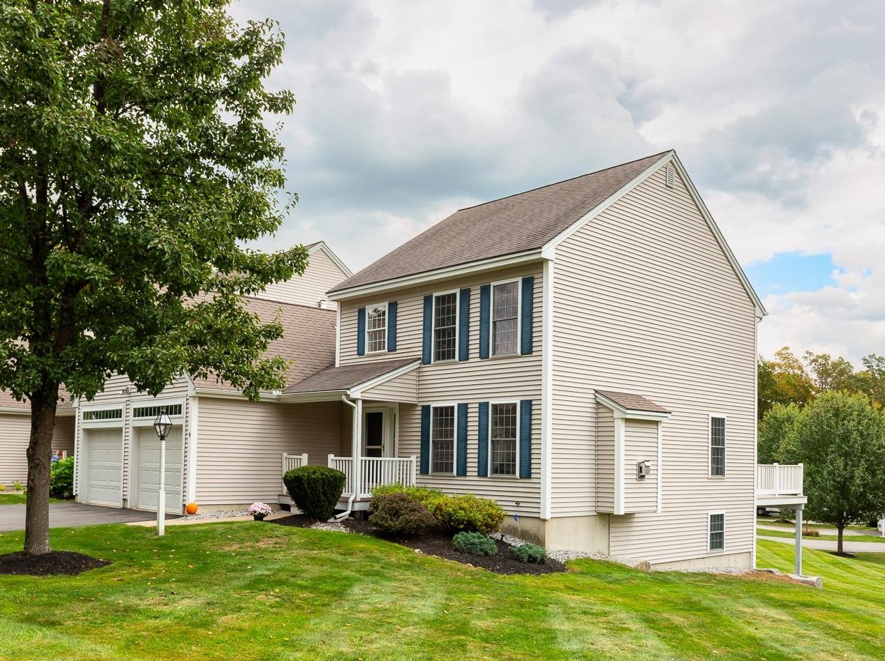 44 Littles Ln, Hampstead, NH 03841