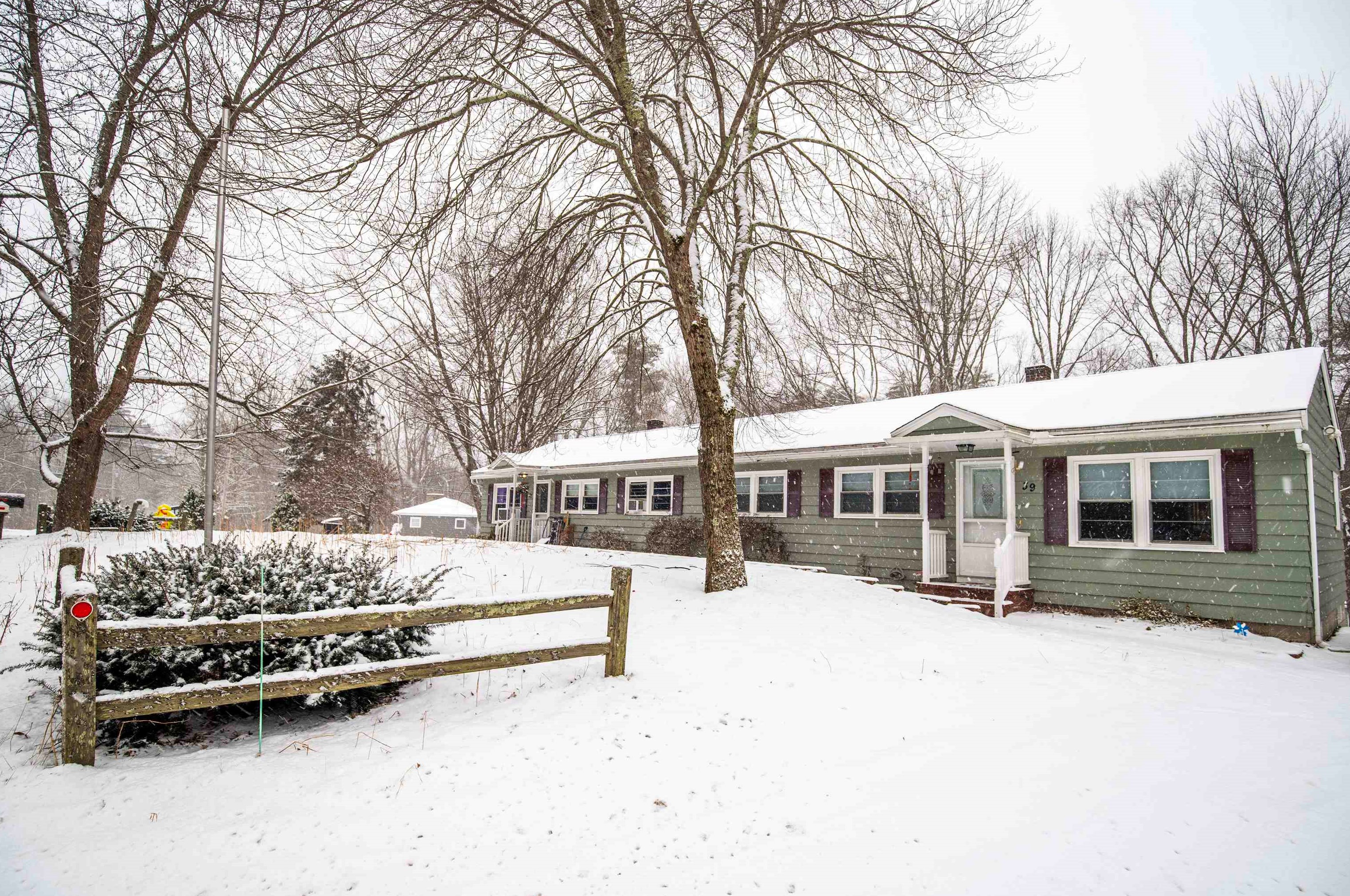 37 N Lowell Rd, Windham, NH 03087