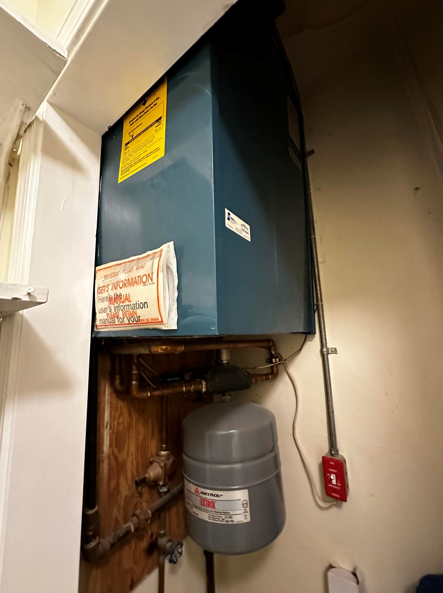 360 Circle Rd, Manchester NH  03103-3129 exterior