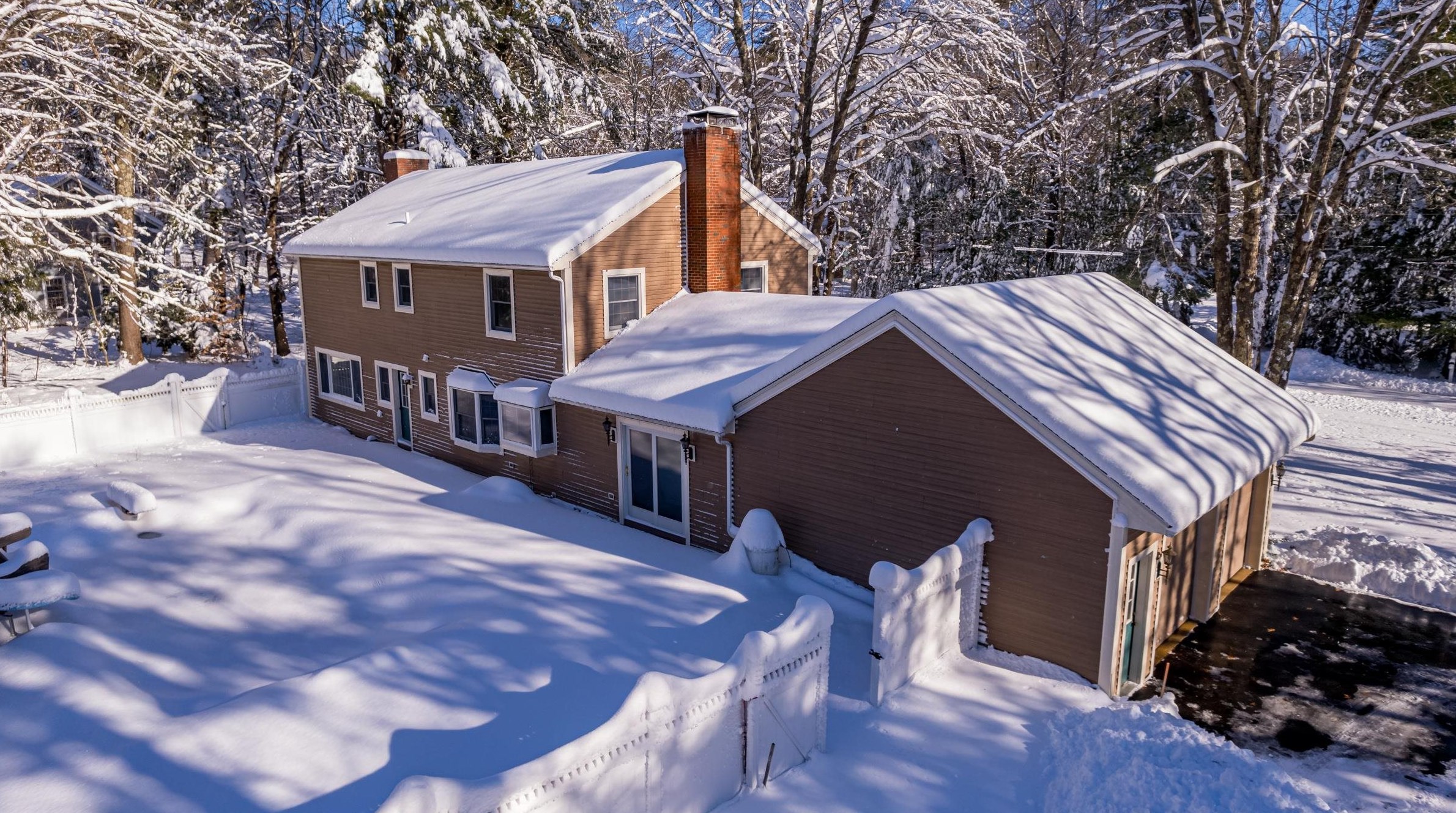 15 Birch Dr, Hampton Falls, NH 03844