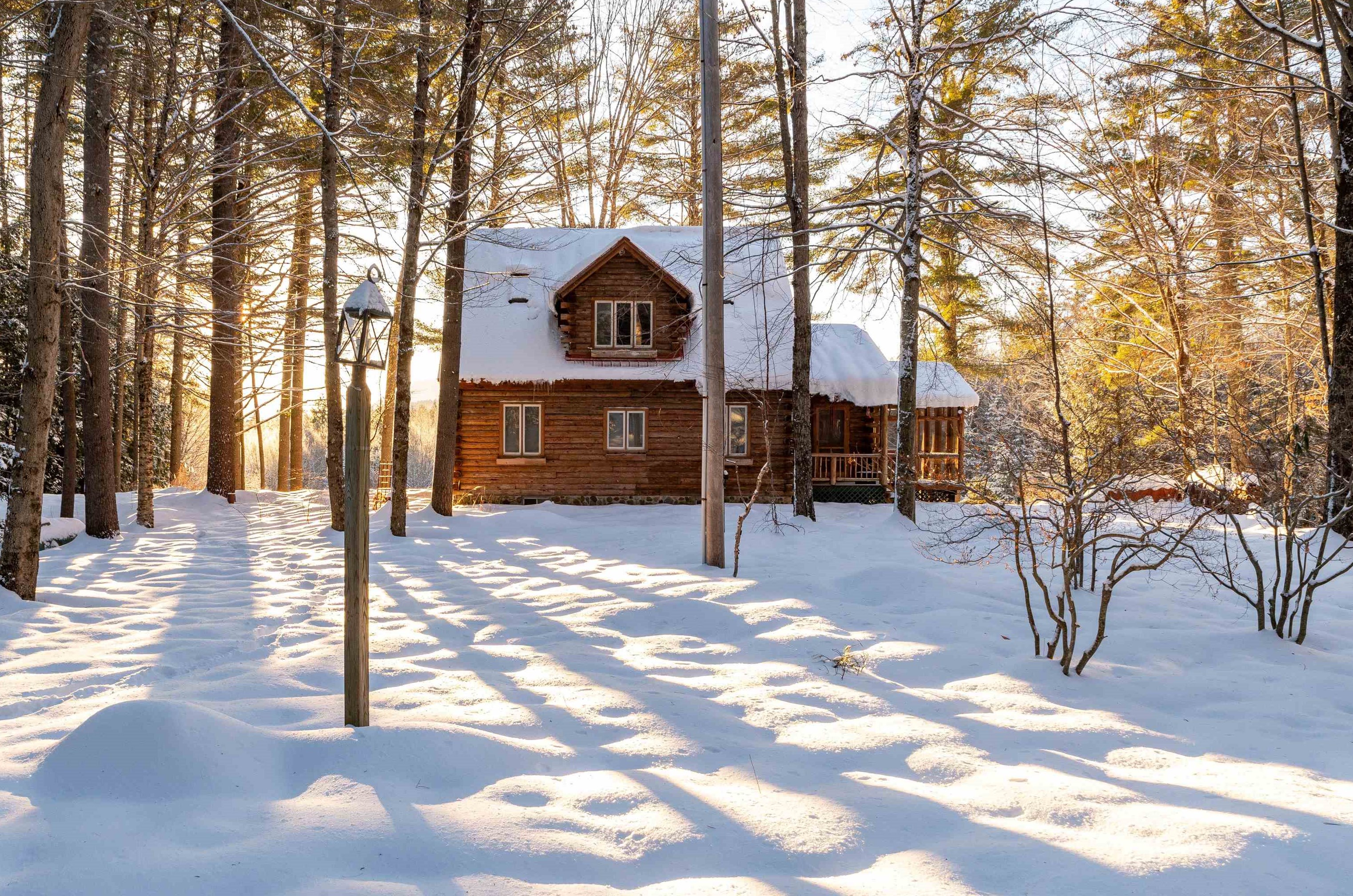 501 Brown Hill Rd, Tamworth, NH 03886