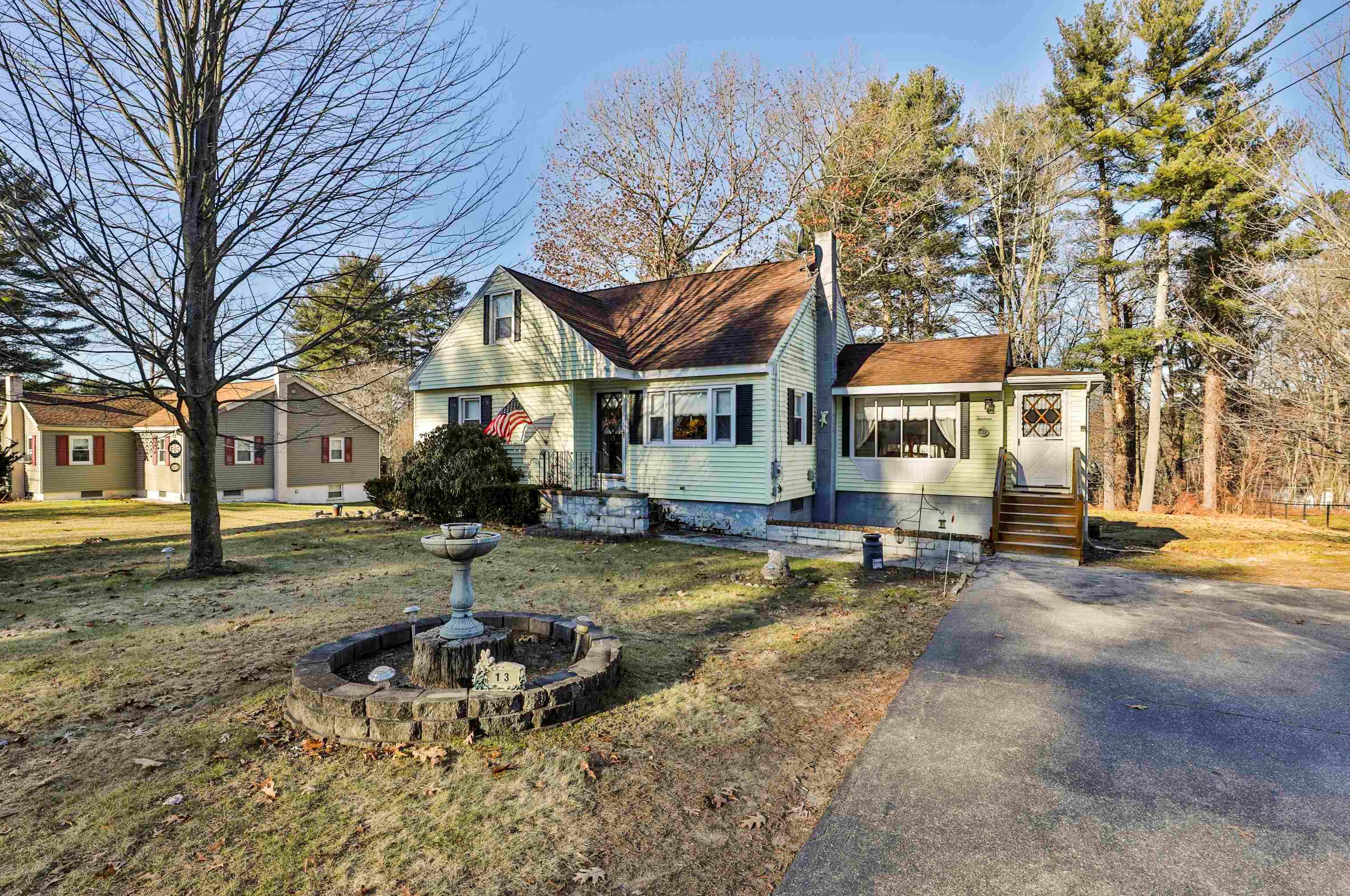 13 Jericho Rd, Pelham, NH 03076