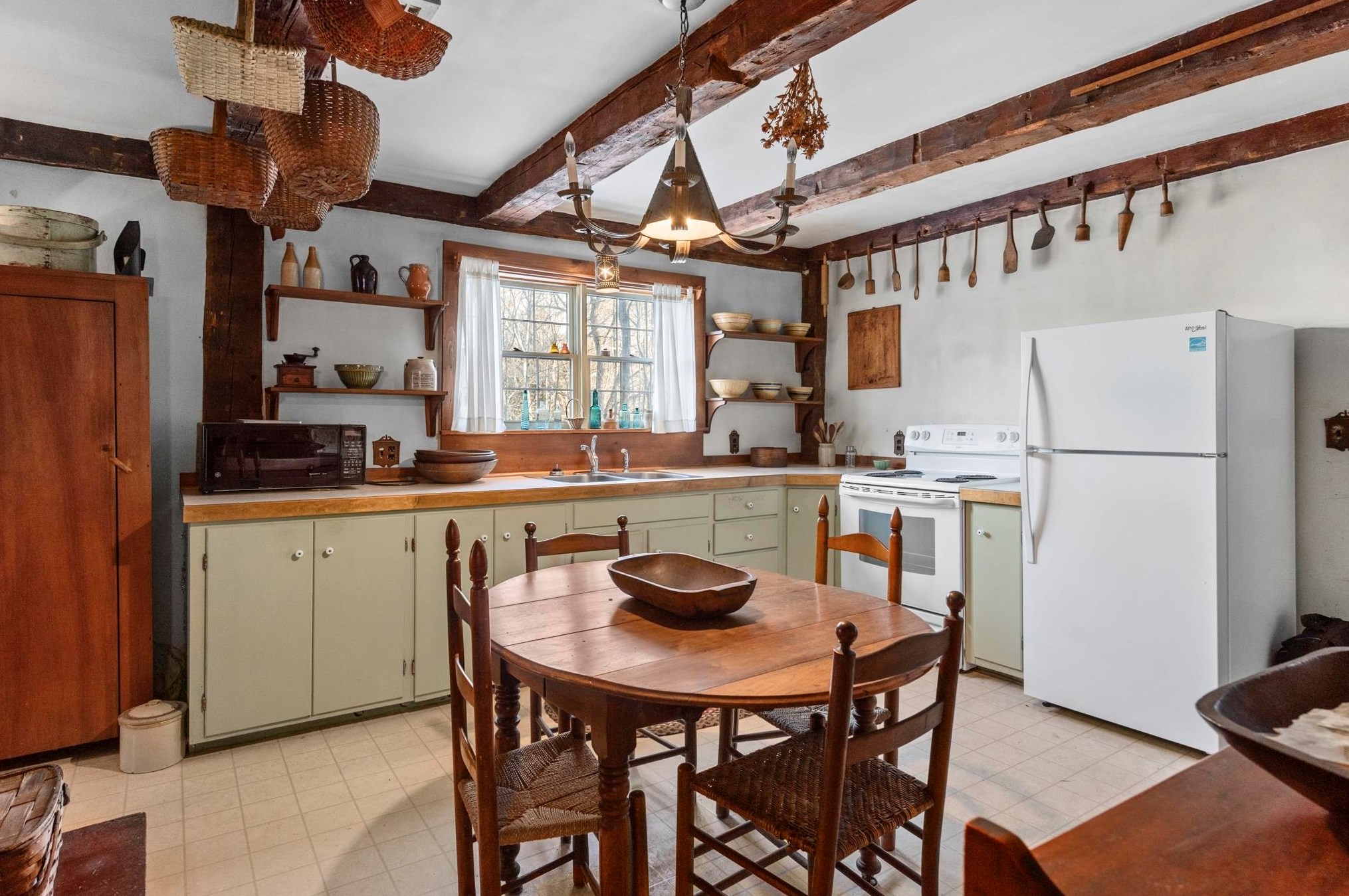 249 Summer St, Bridgewater, NH 03222