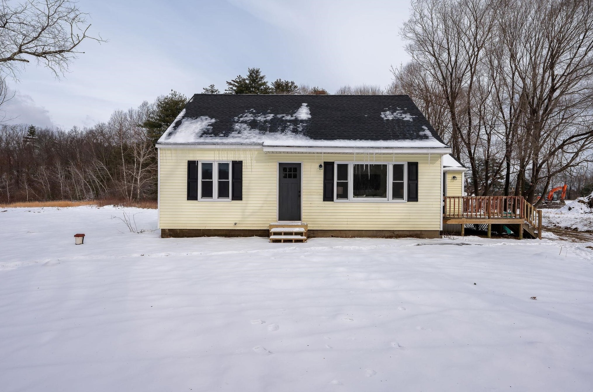 141 Flagg Rd, Rochester, NH 03839