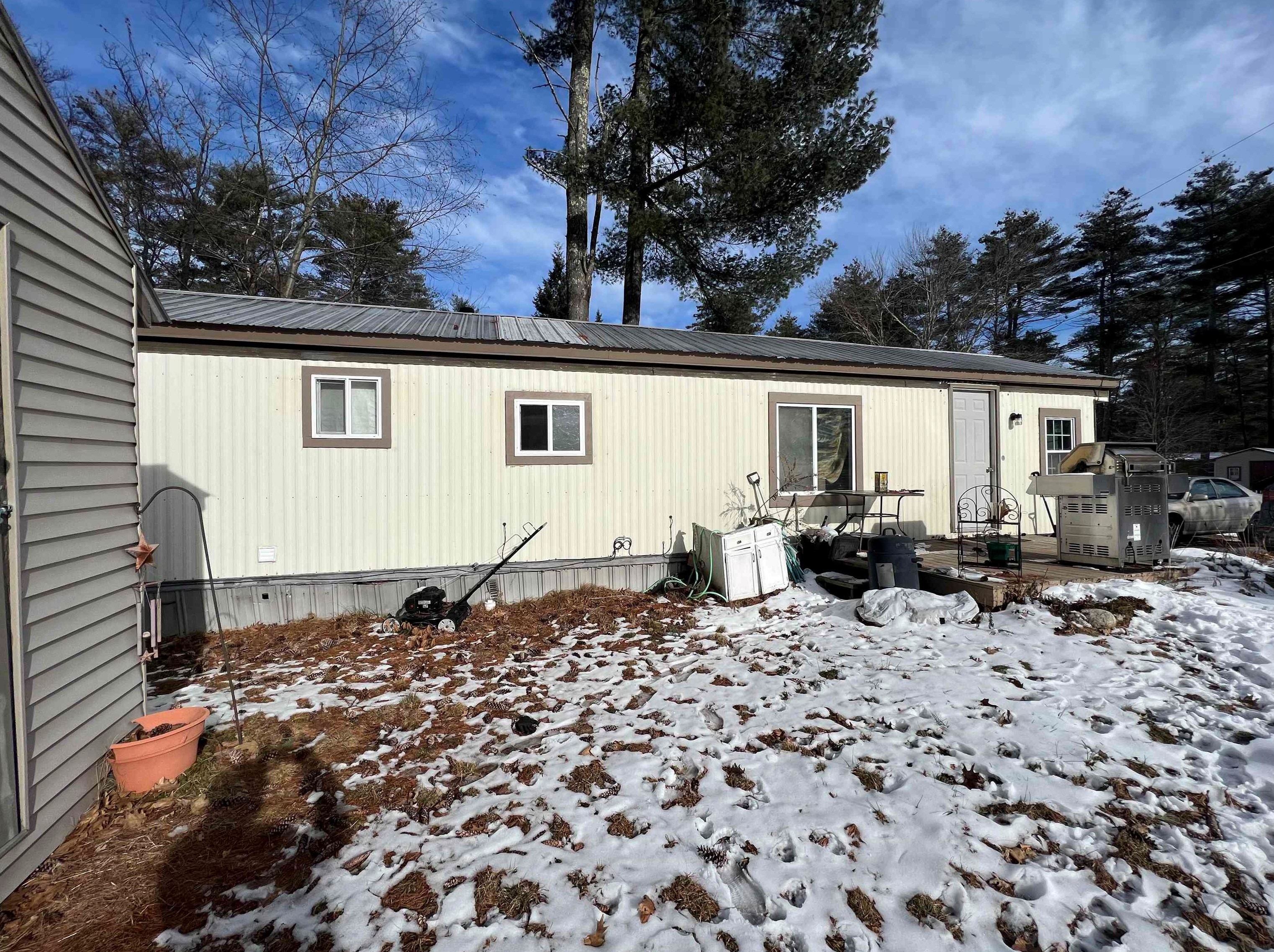 70 Roberts Rd, Barrington, NH 03825