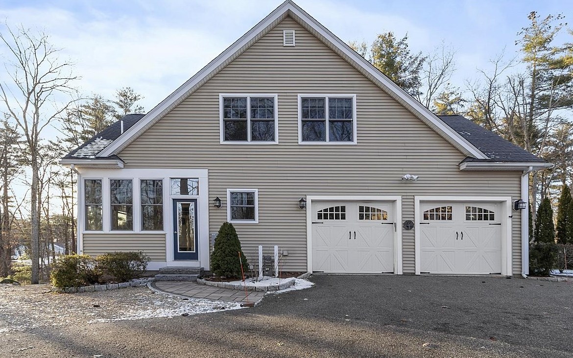 4 Eagles Nest Rdg, Salem, NH 03079-3381