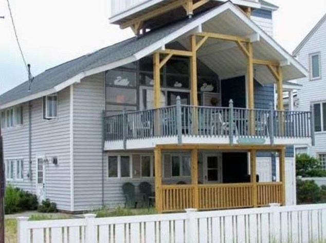 64 Ocean Dr, Seabrook, NH 03874