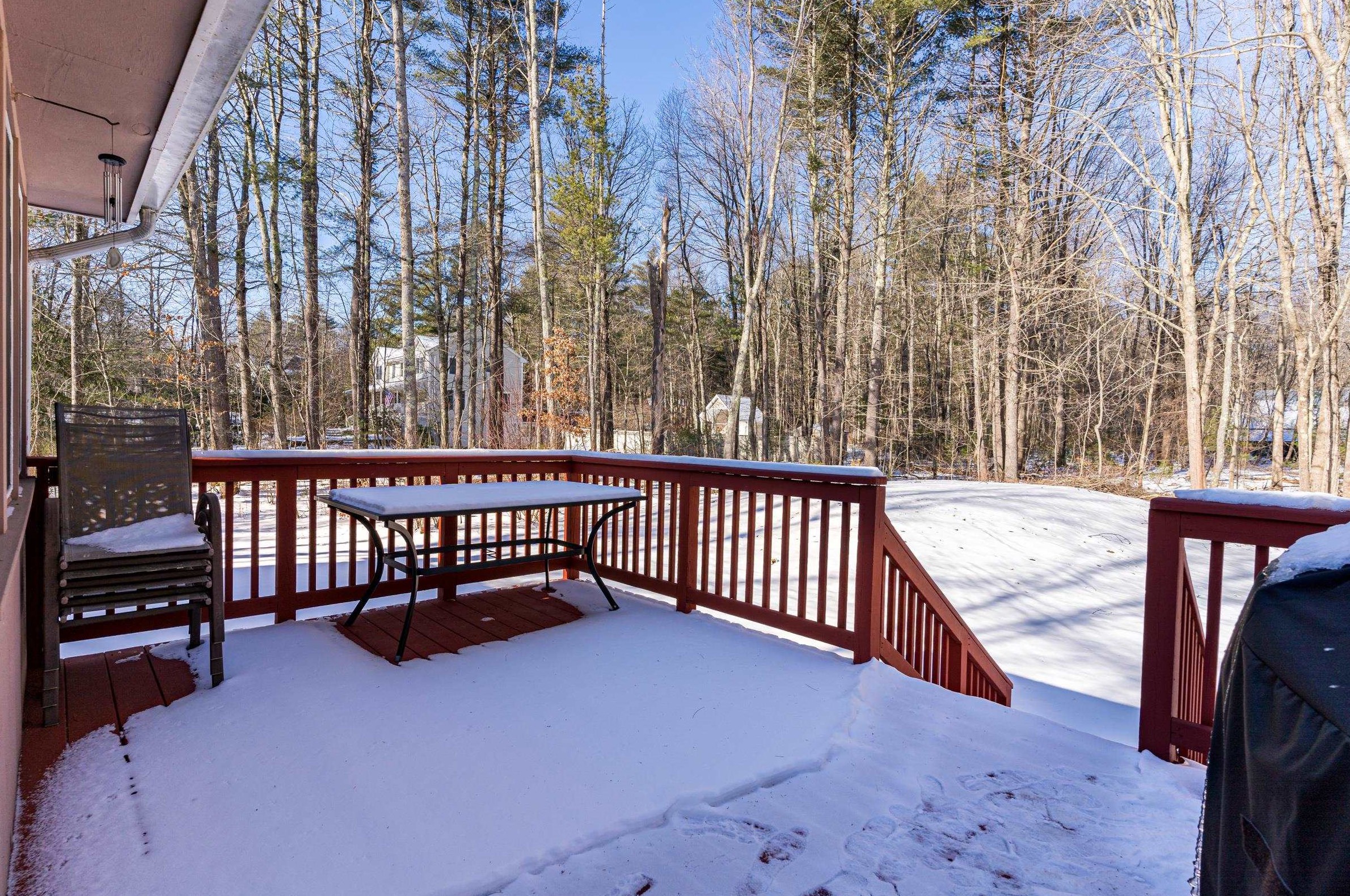 185 Long Hill Rd, Dover, NH 03820