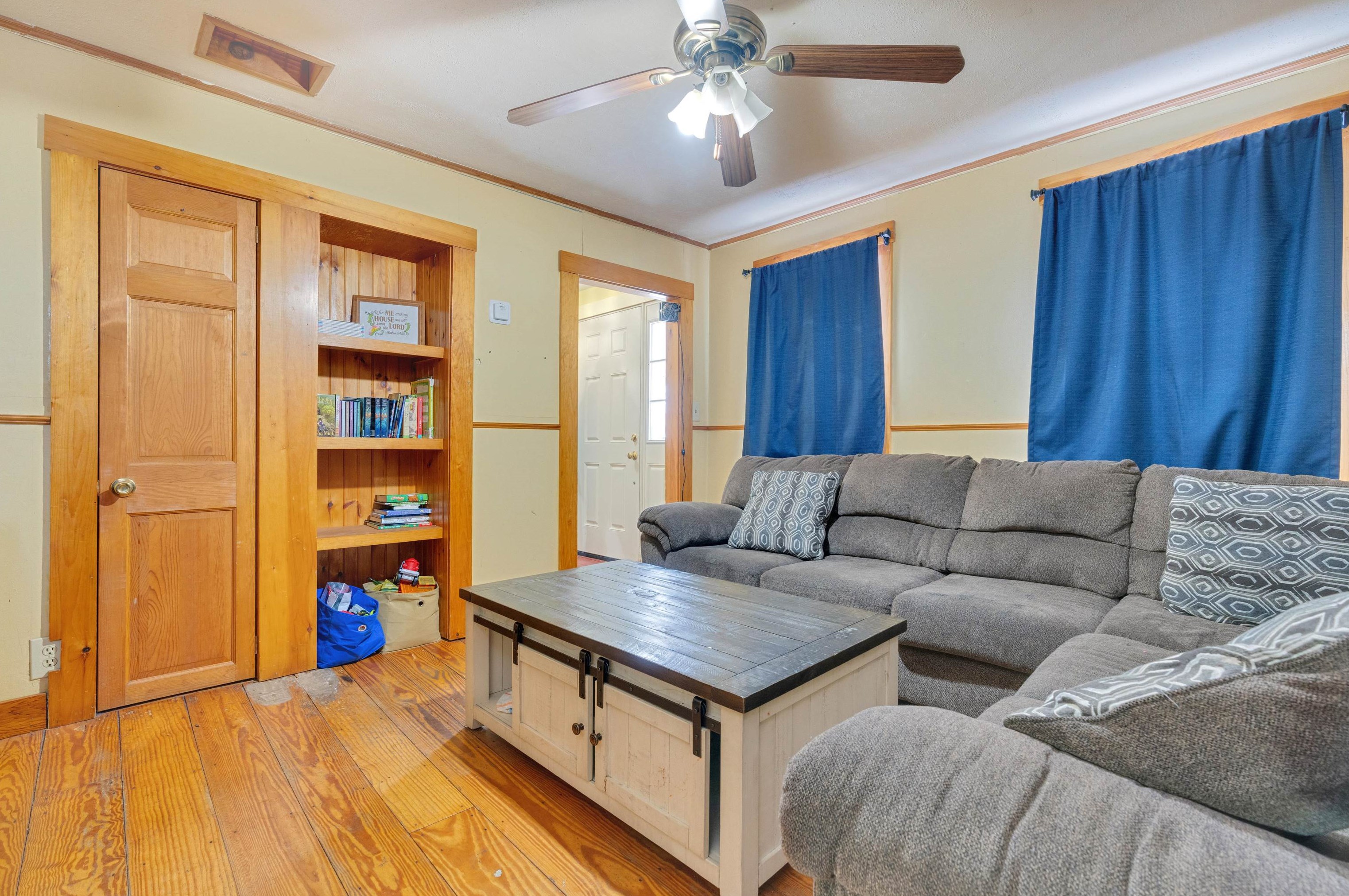 76 Main St, Ctr Ossipee NH  03814-6849 exterior