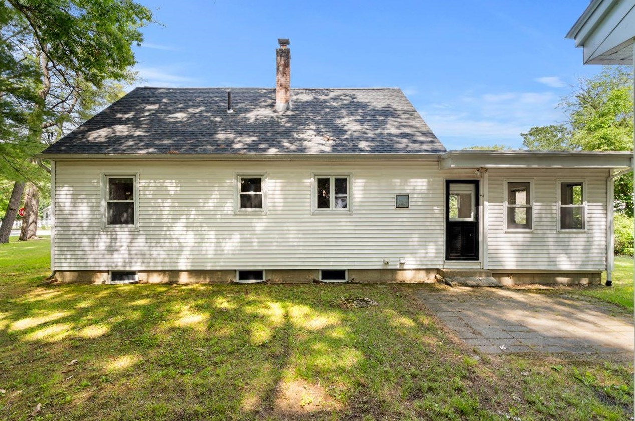 29 Salem St, Manchester NH  03102-5164 exterior