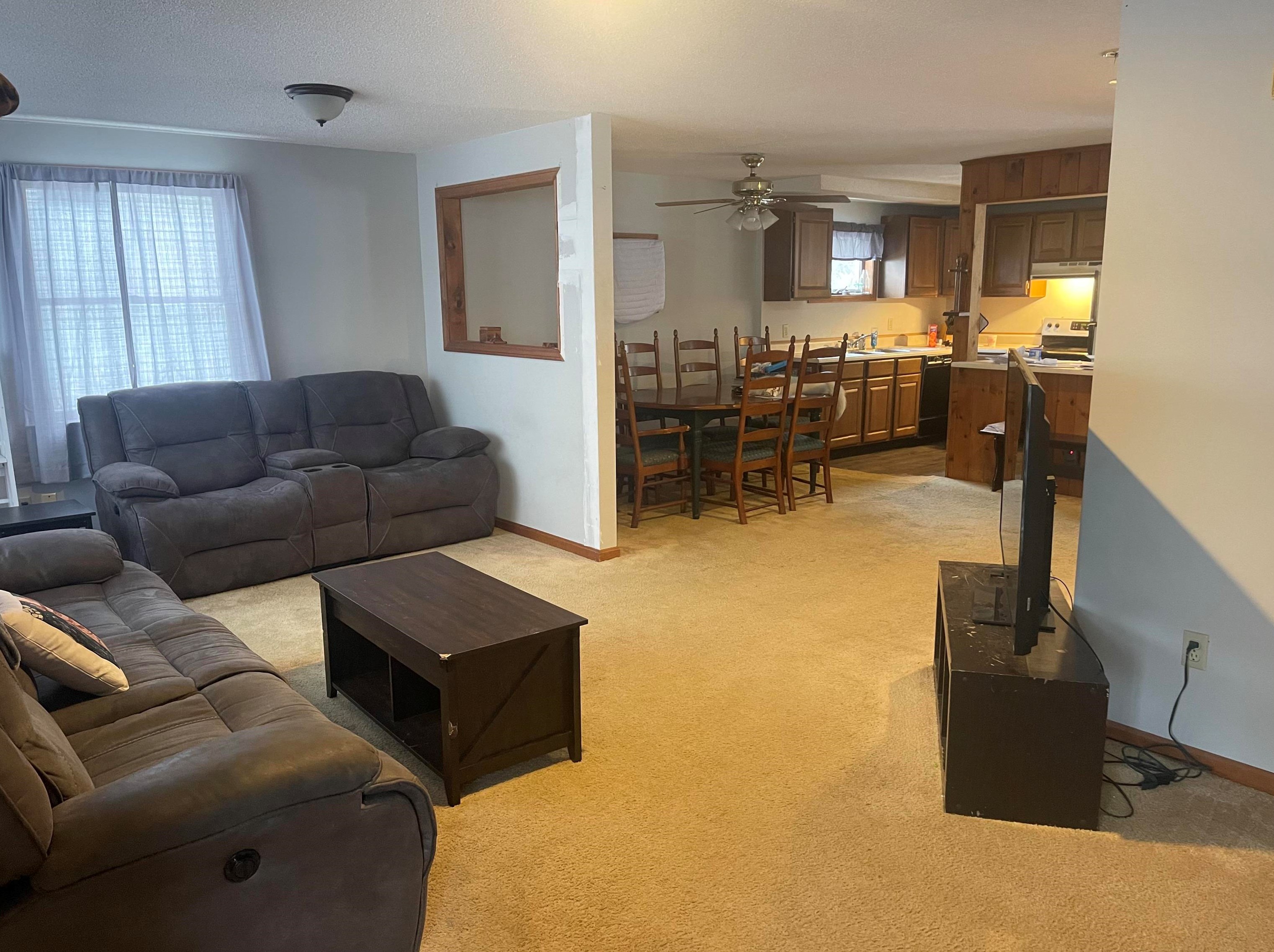 33 Linden St, Rochester, NH 03867