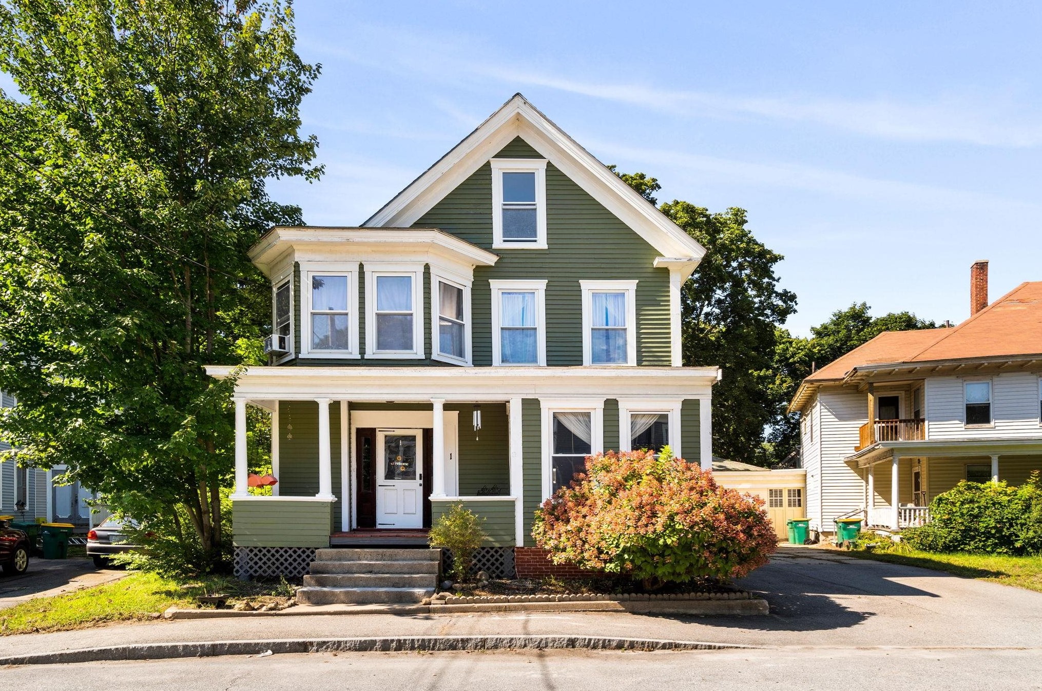 1 Glen St, Rochester, NH 03867