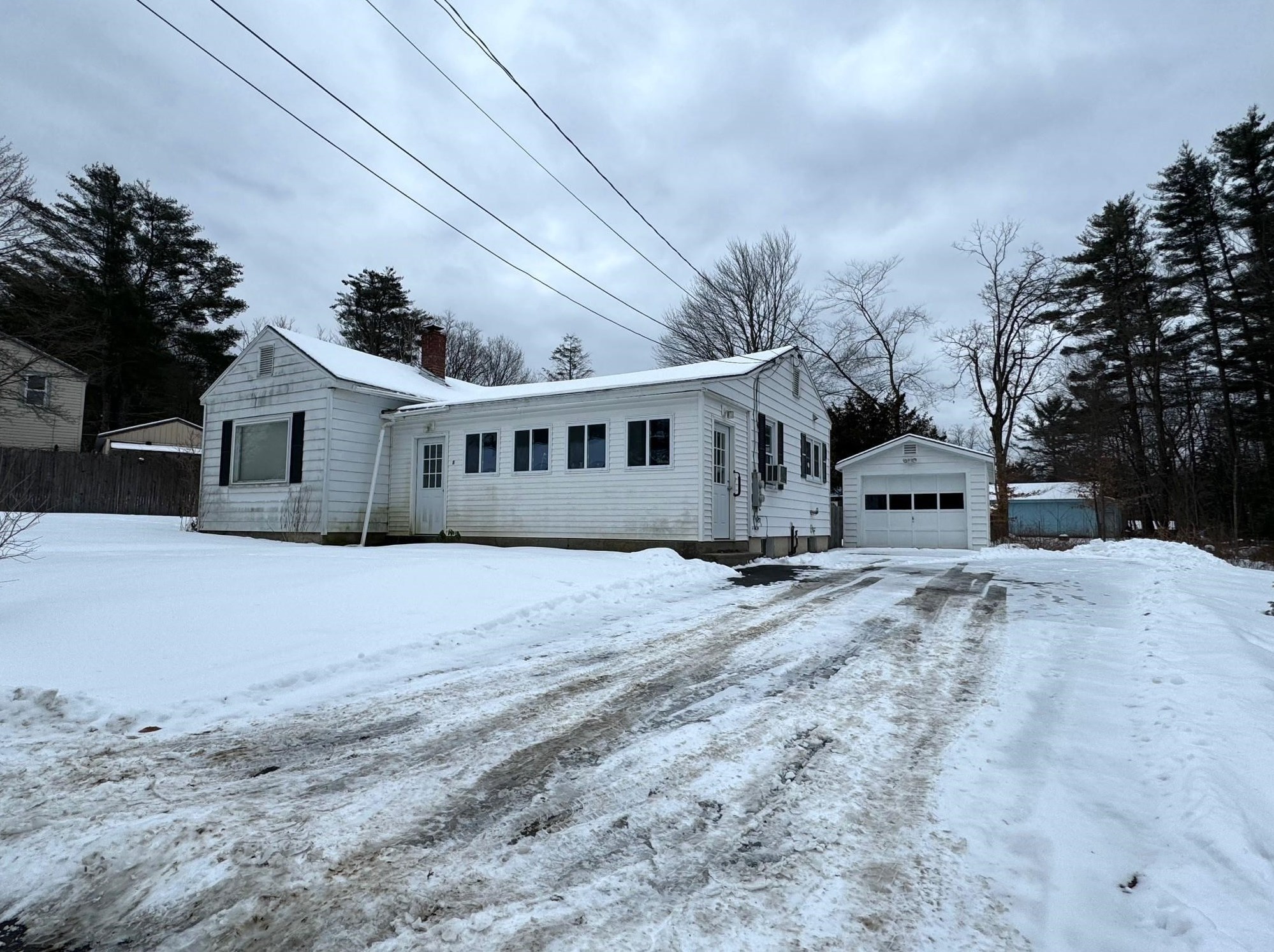 5 Stathers Rd, Unity, NH 03743 exterior