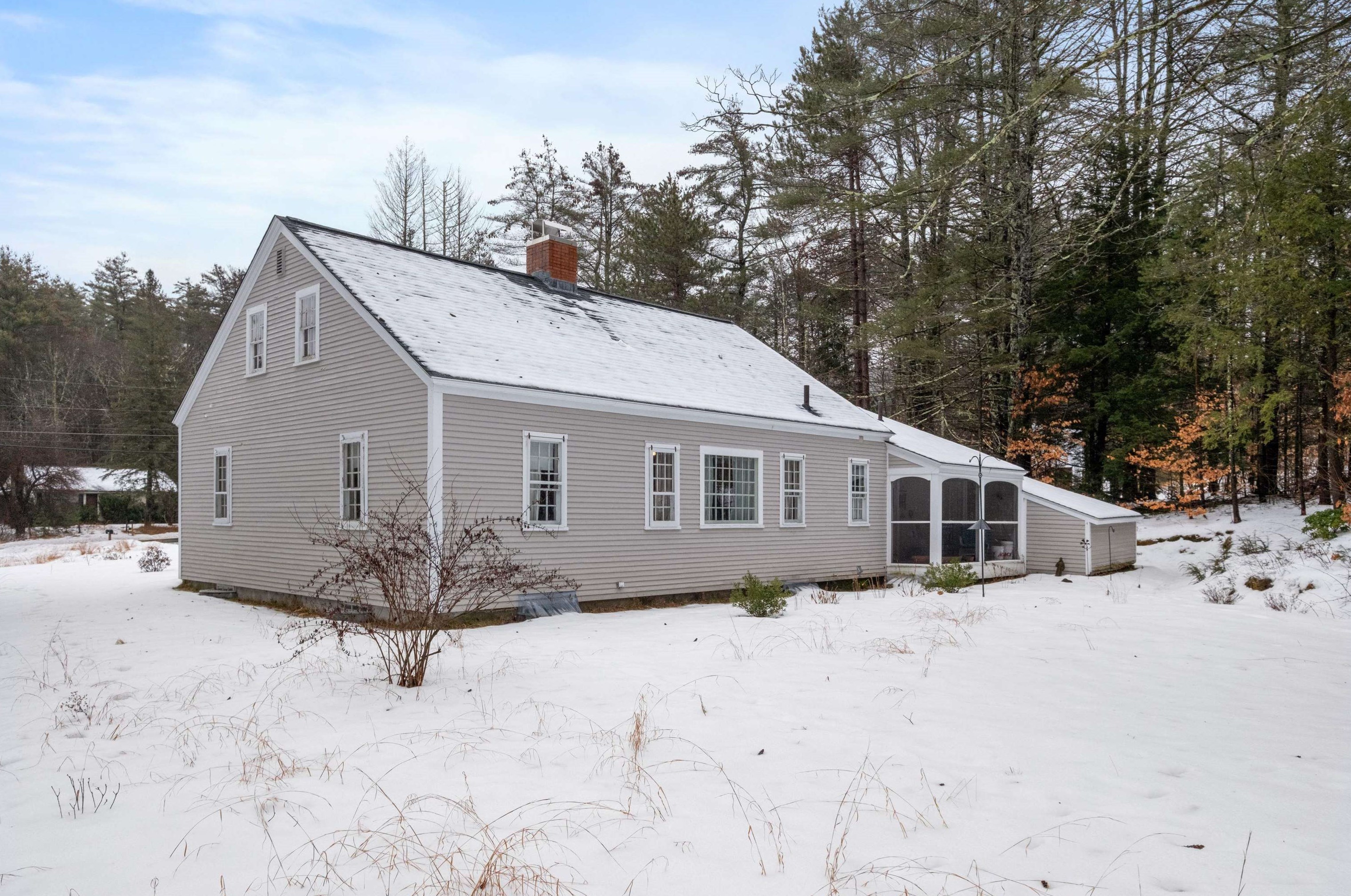 615 Main St, Contoocook NH  03229-3007 exterior