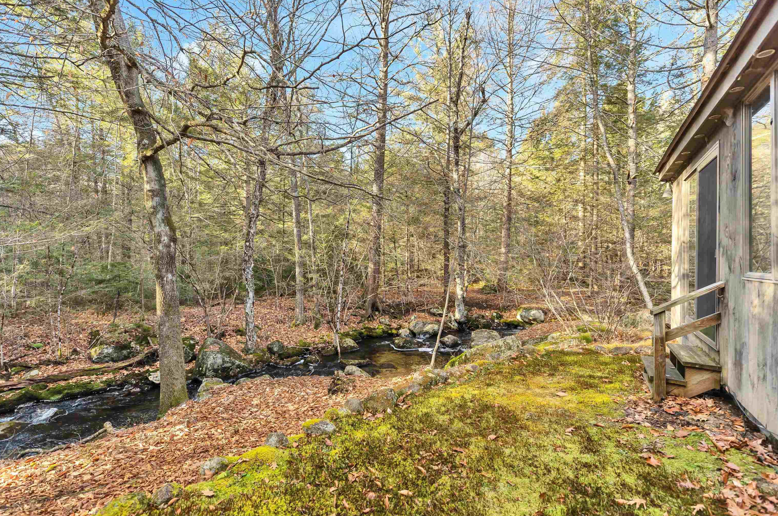 95 Bonds Corner Rd, Hancock, NH 03449-5806