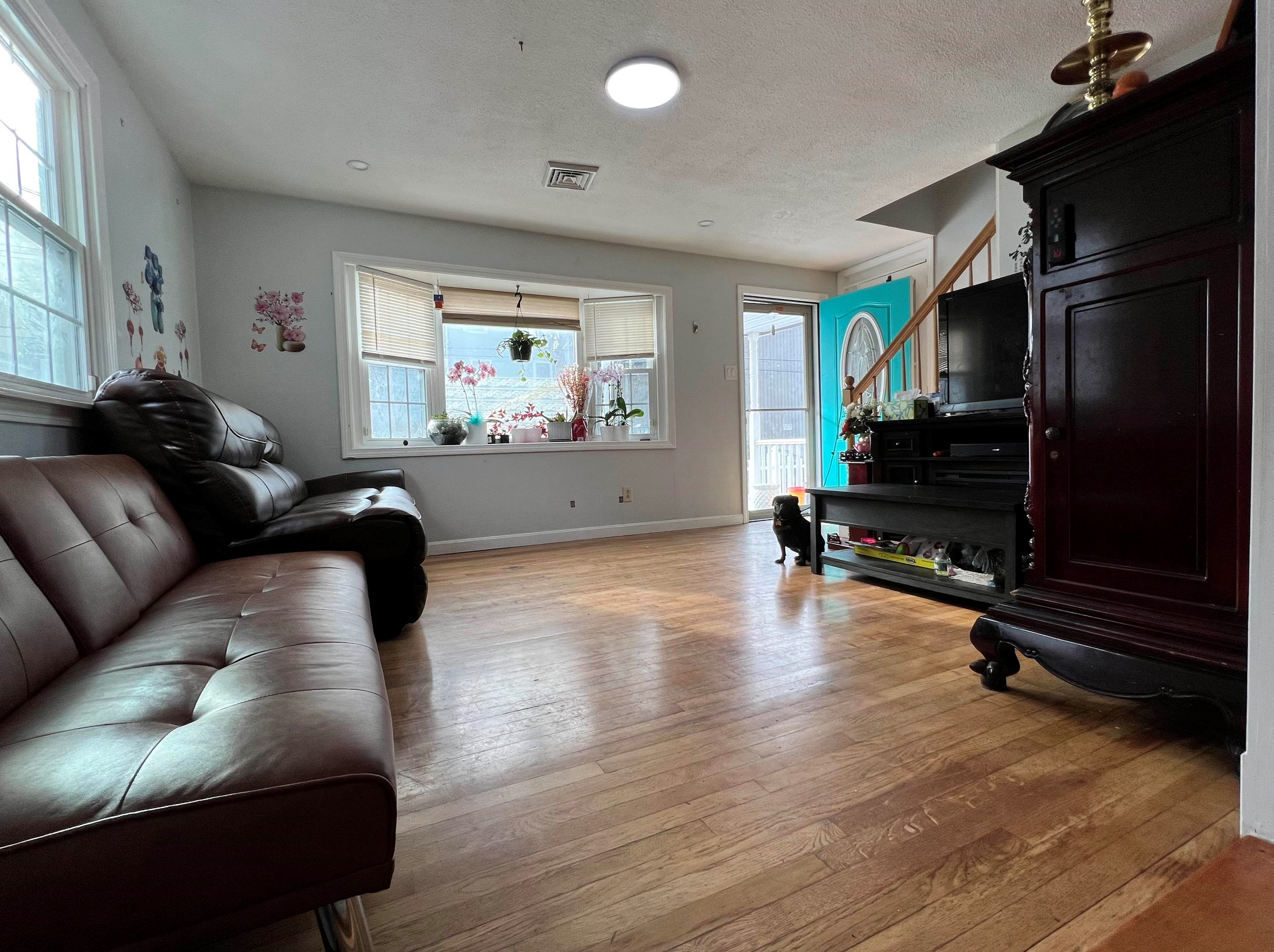 230 Somerville St, Manchester NH  03103-5621 exterior
