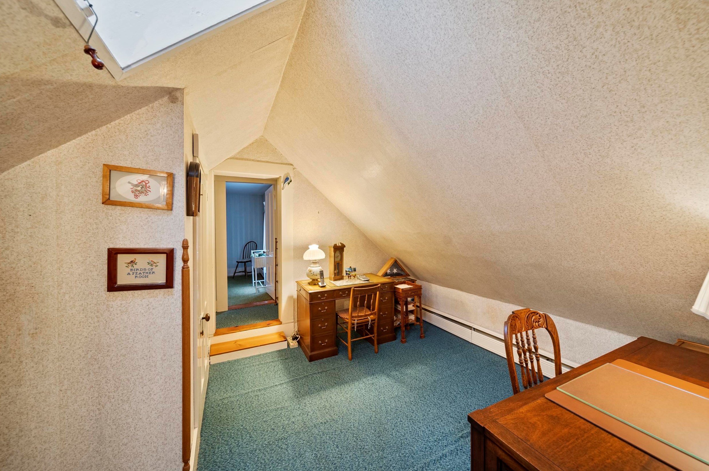 20 Lawrence Rd, Salem NH  03079-3237 exterior