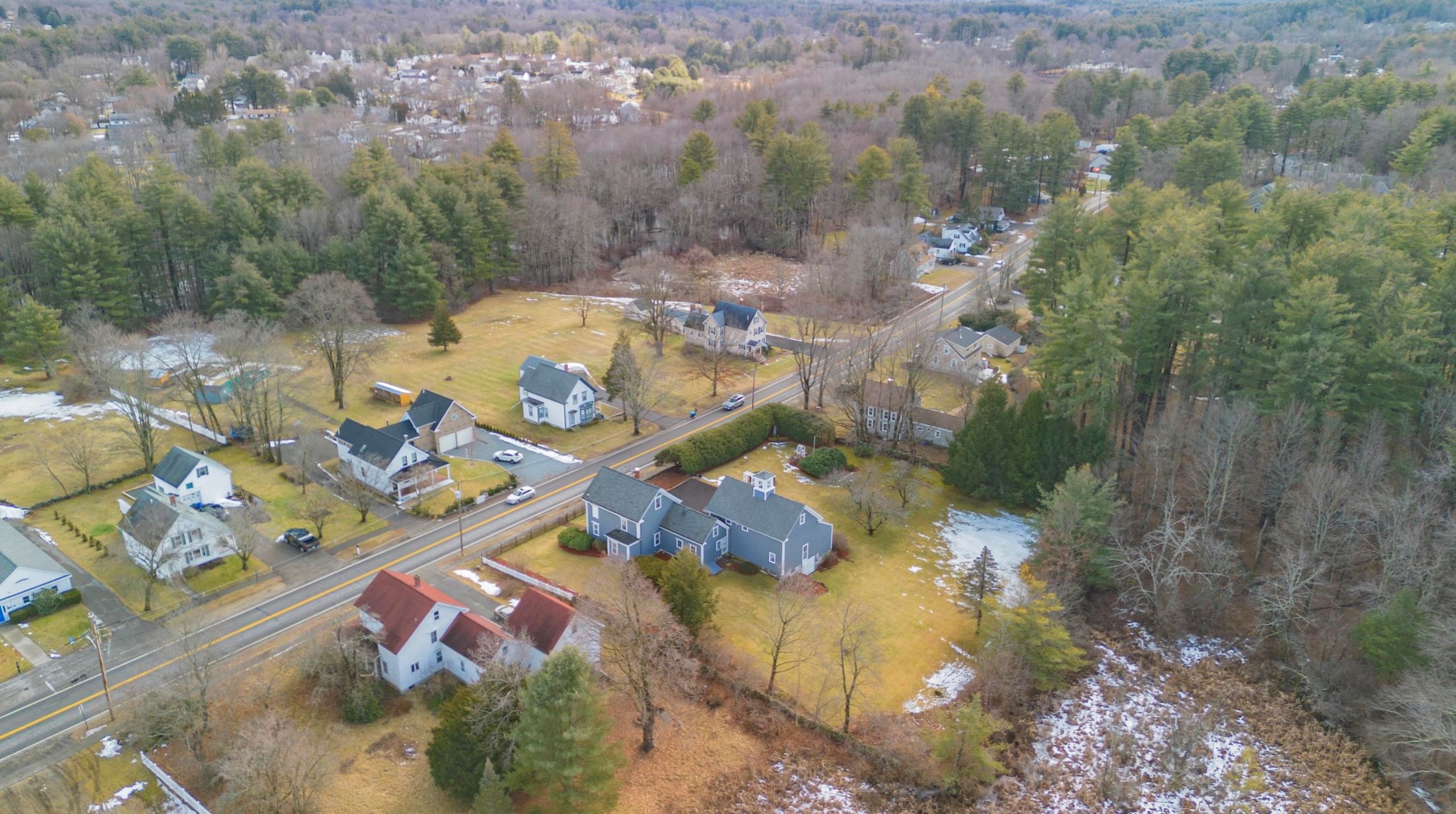 20 Lawrence Rd, Salem NH  03079-3237 exterior