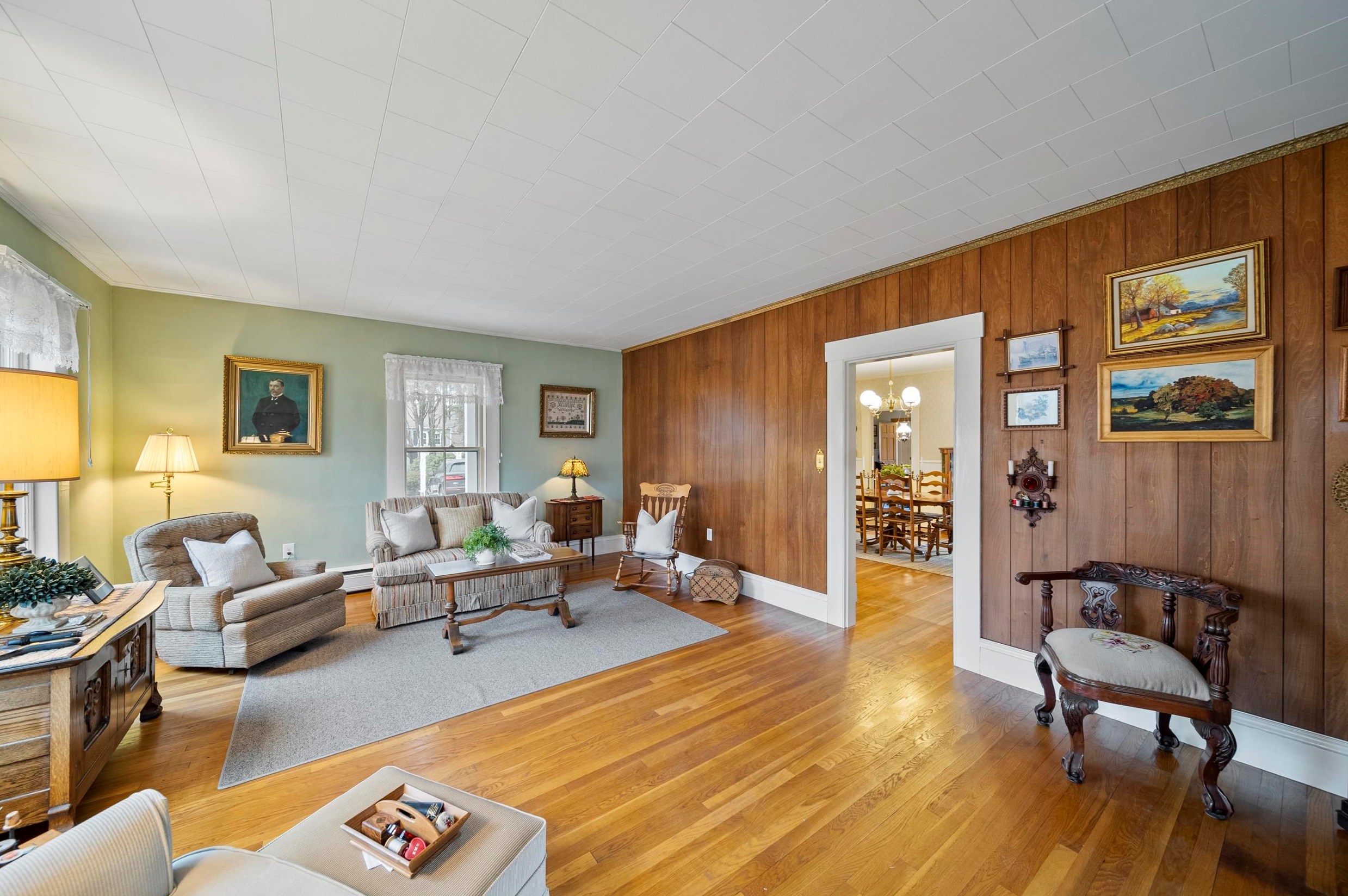 20 Lawrence Rd, Salem NH  03079-3237 exterior