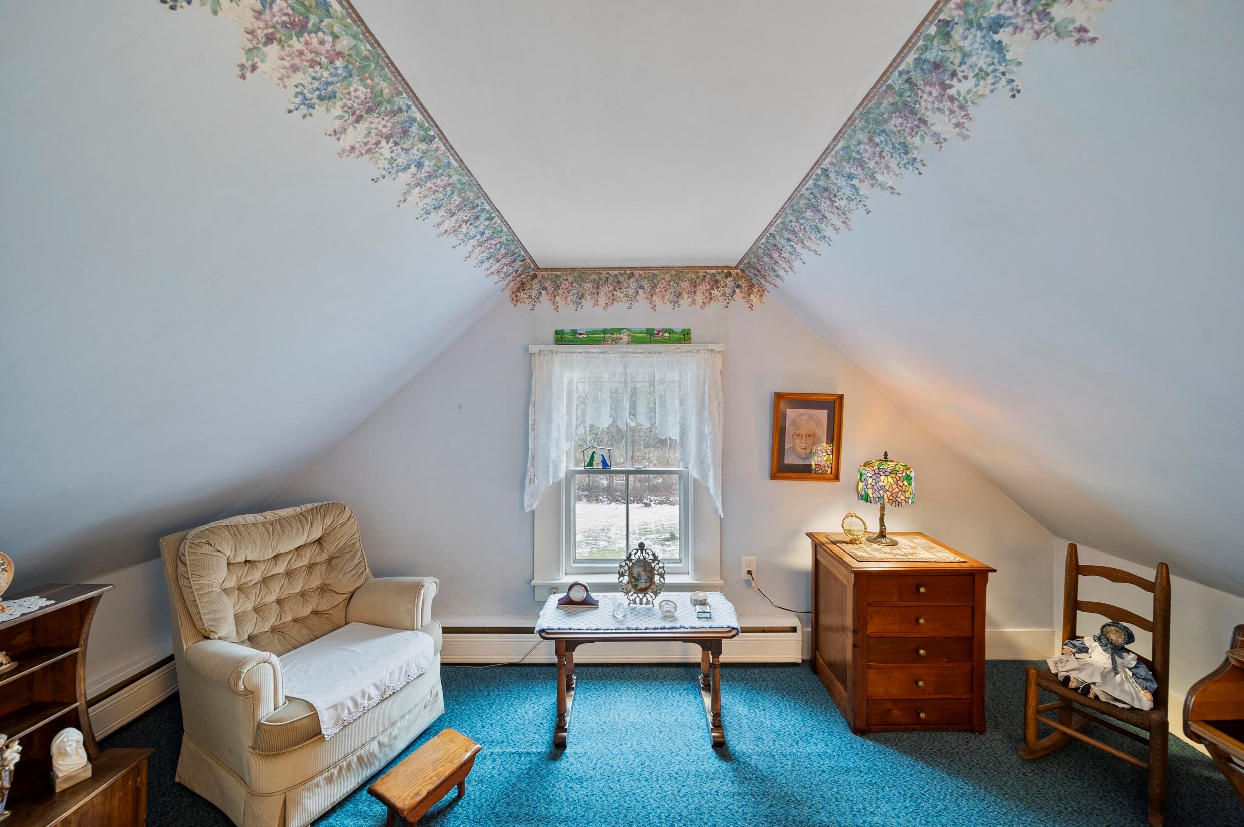 20 Lawrence Rd, Salem NH  03079-3237 exterior