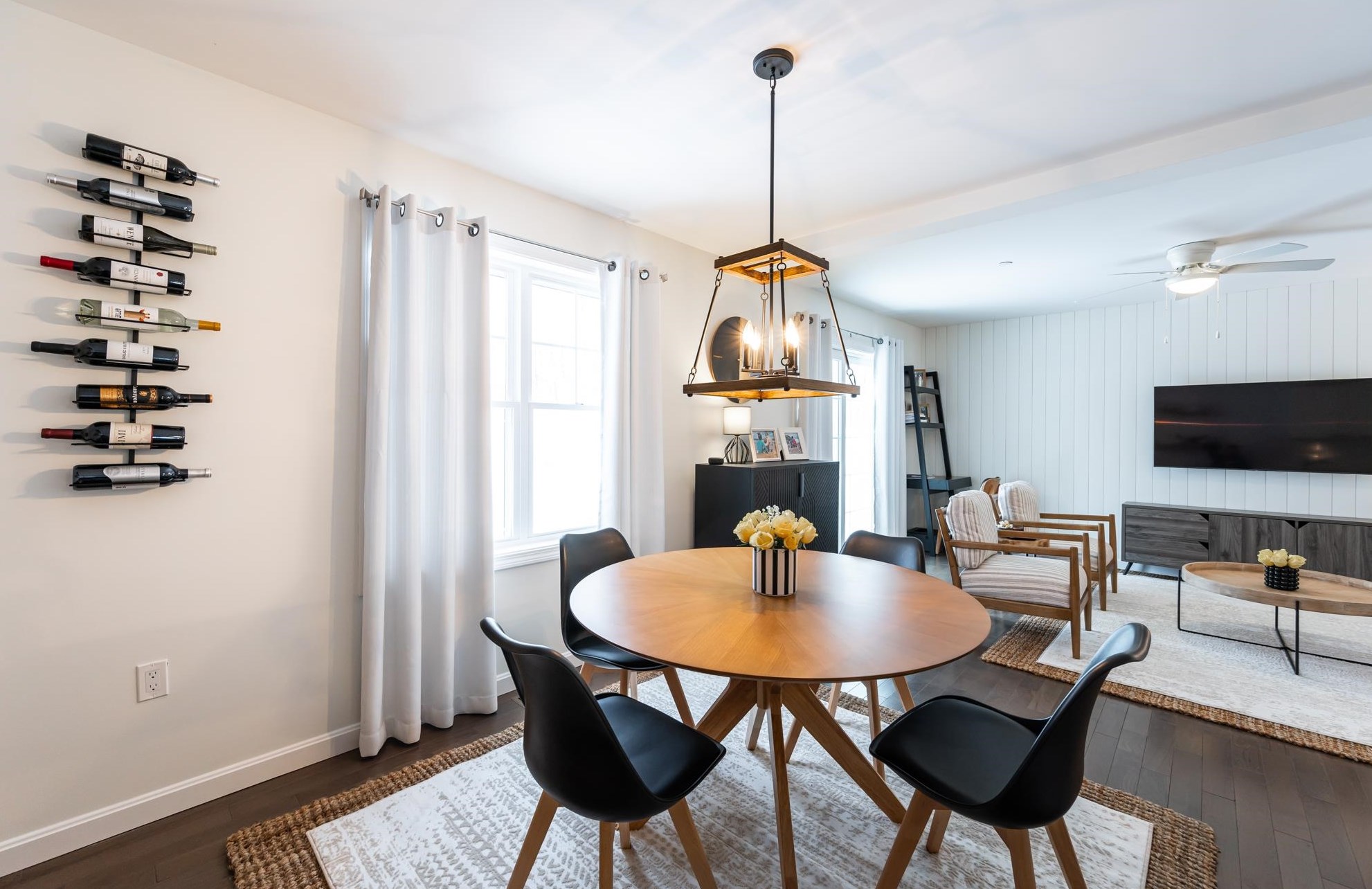 165 Knollwood Way, Manchester NH  03102 exterior